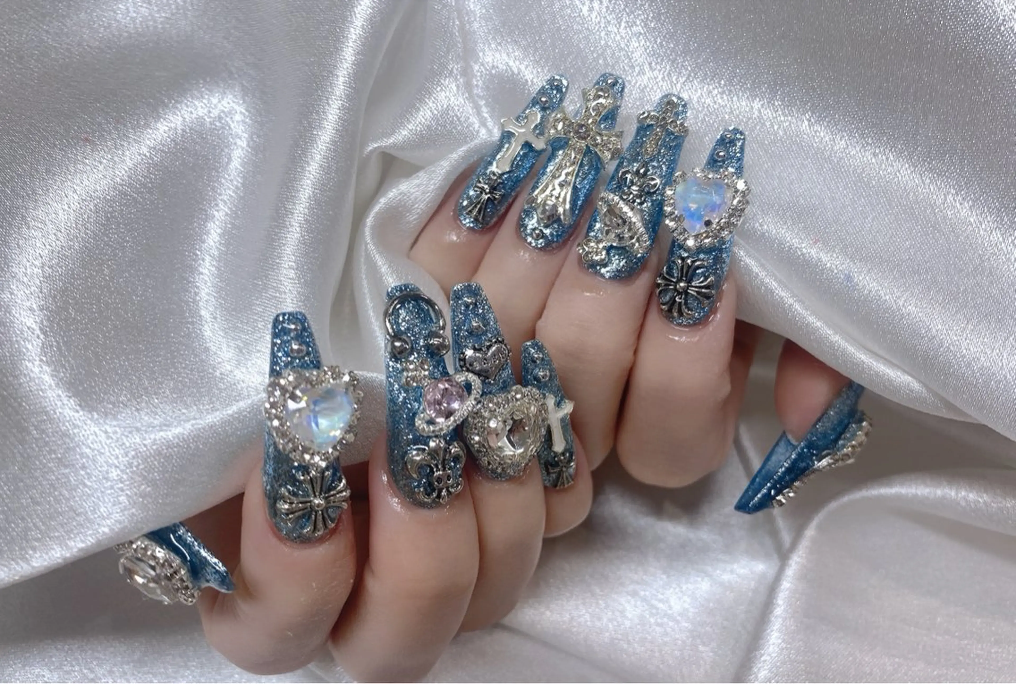 ネイル ハンドネイル リン リンのネイルデザイン