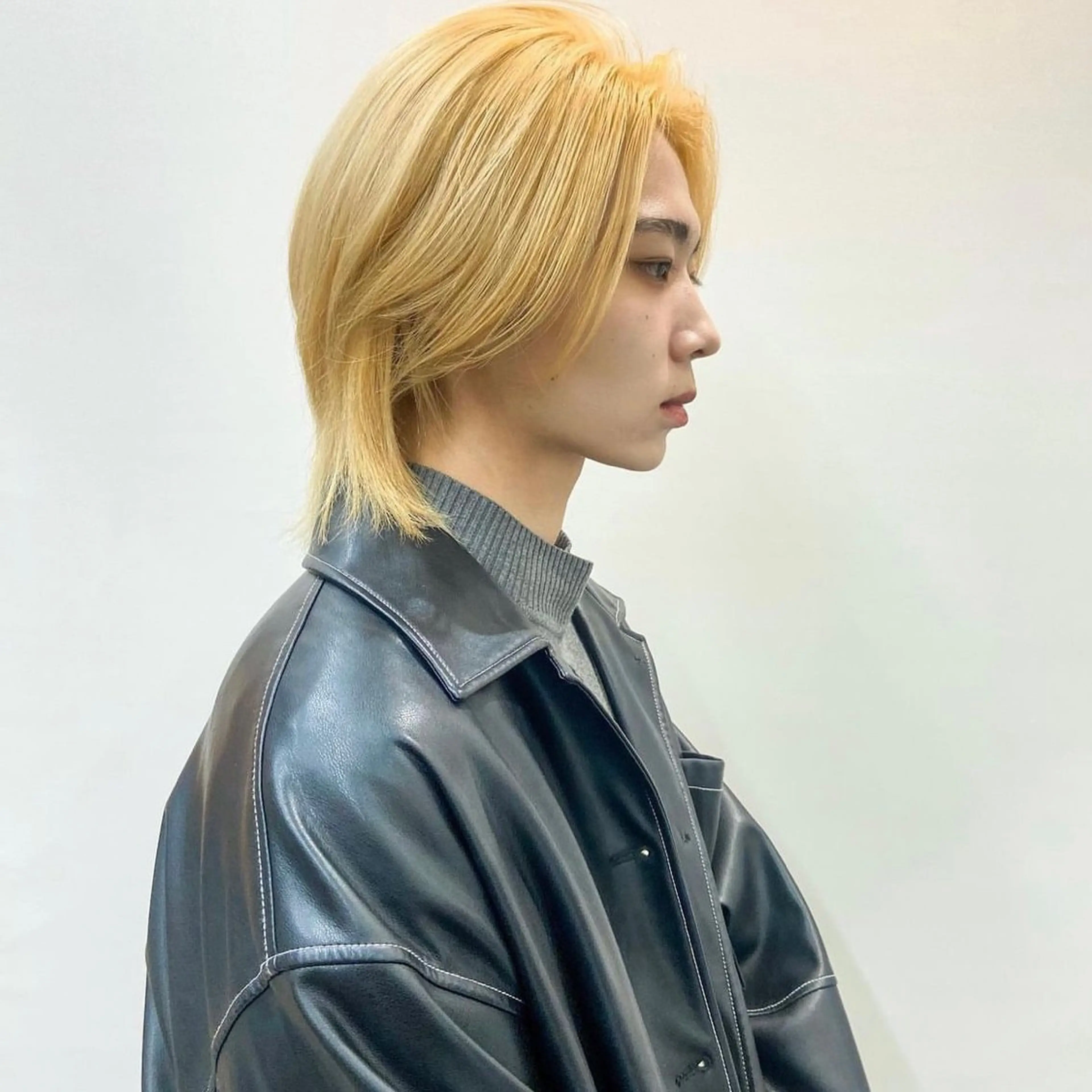 ショート カラー 抜きっぱなしブロンド ブロンド カット ヘアカラー ブロンド／ブリーチ 【SITY.】のヘアスタイル