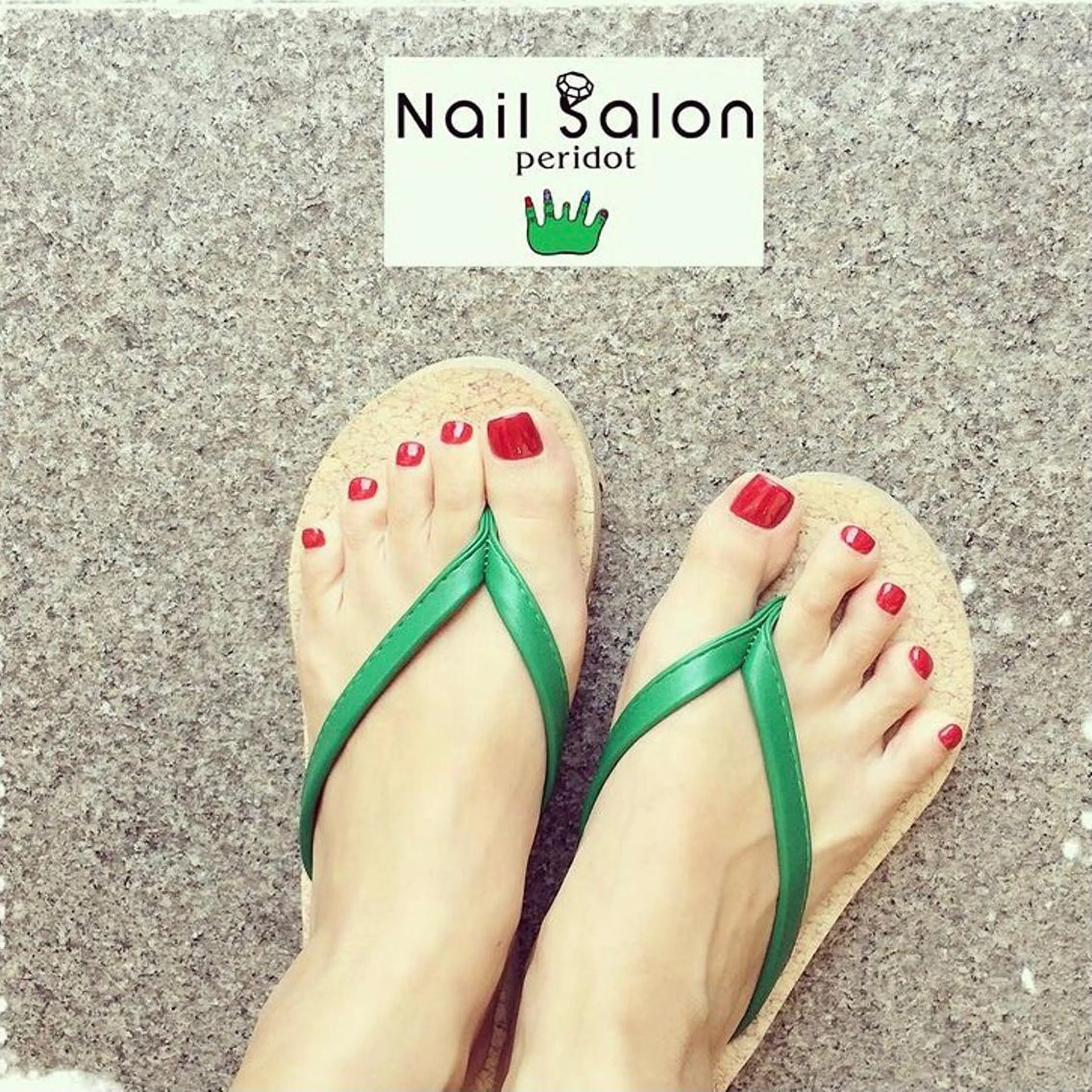 フットネイルケアカラー（フットバス、整爪、ウォーターケア、保湿クリーム＆カラーポリッシュ1色仕上げ）の写真