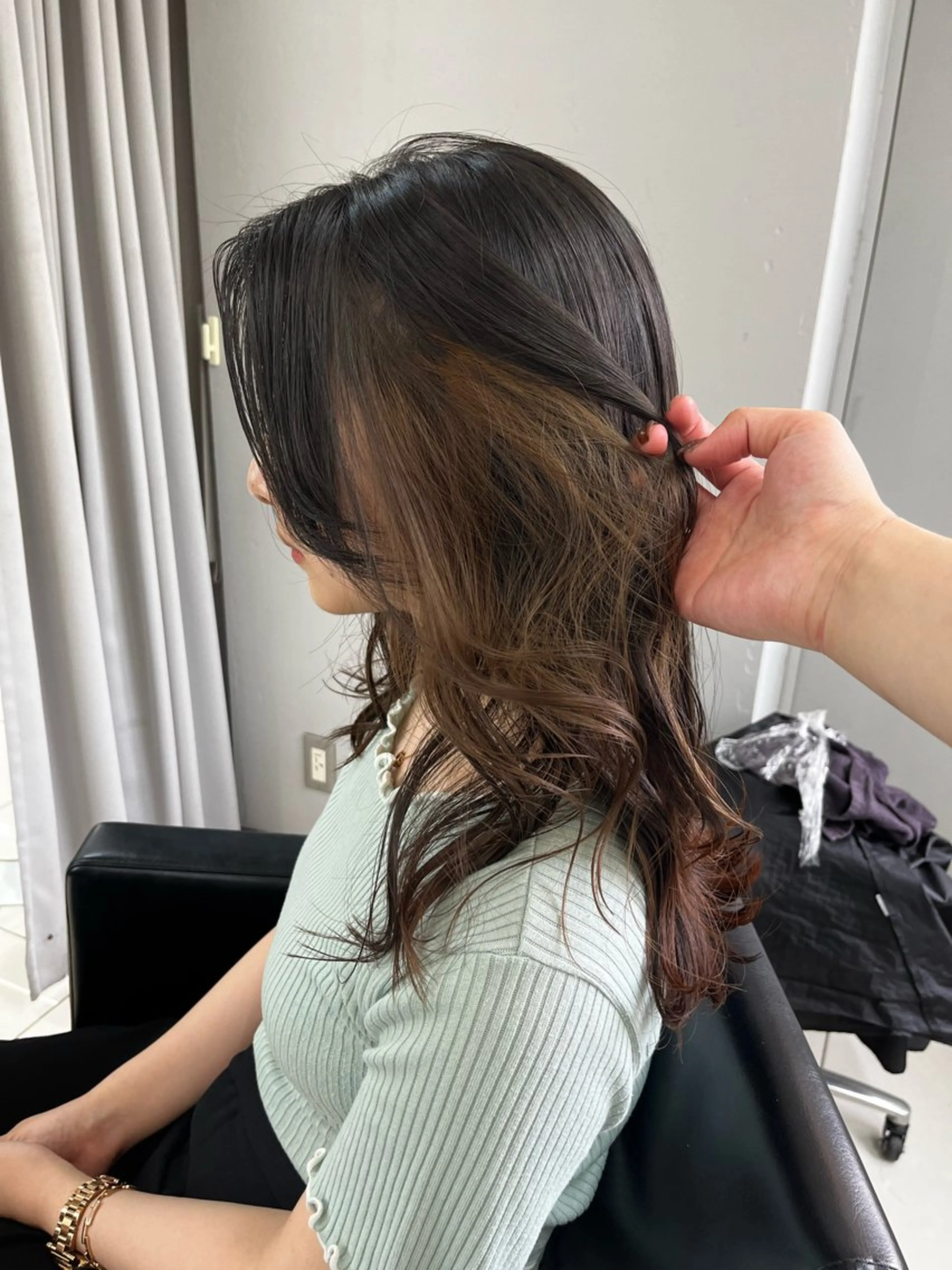 カラー ウルフ🦋顔まわり ❤︎ ͛MEIのヘアスタイル