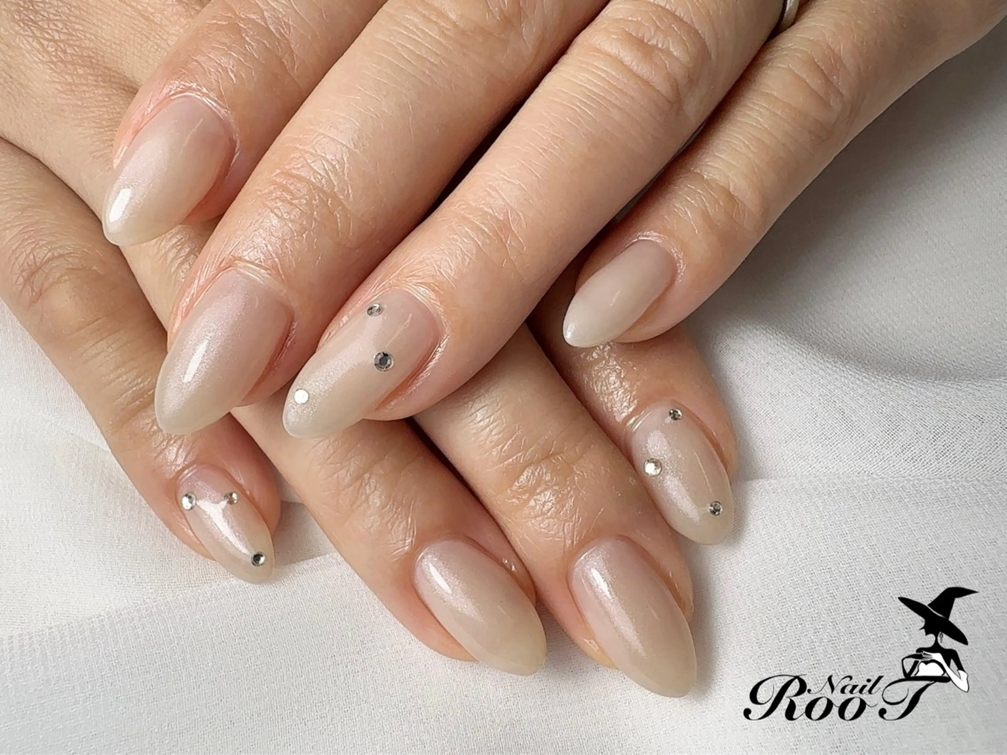 ネイル ワンカラーネイル ハンドネイル RooT Nailのネイルデザイン