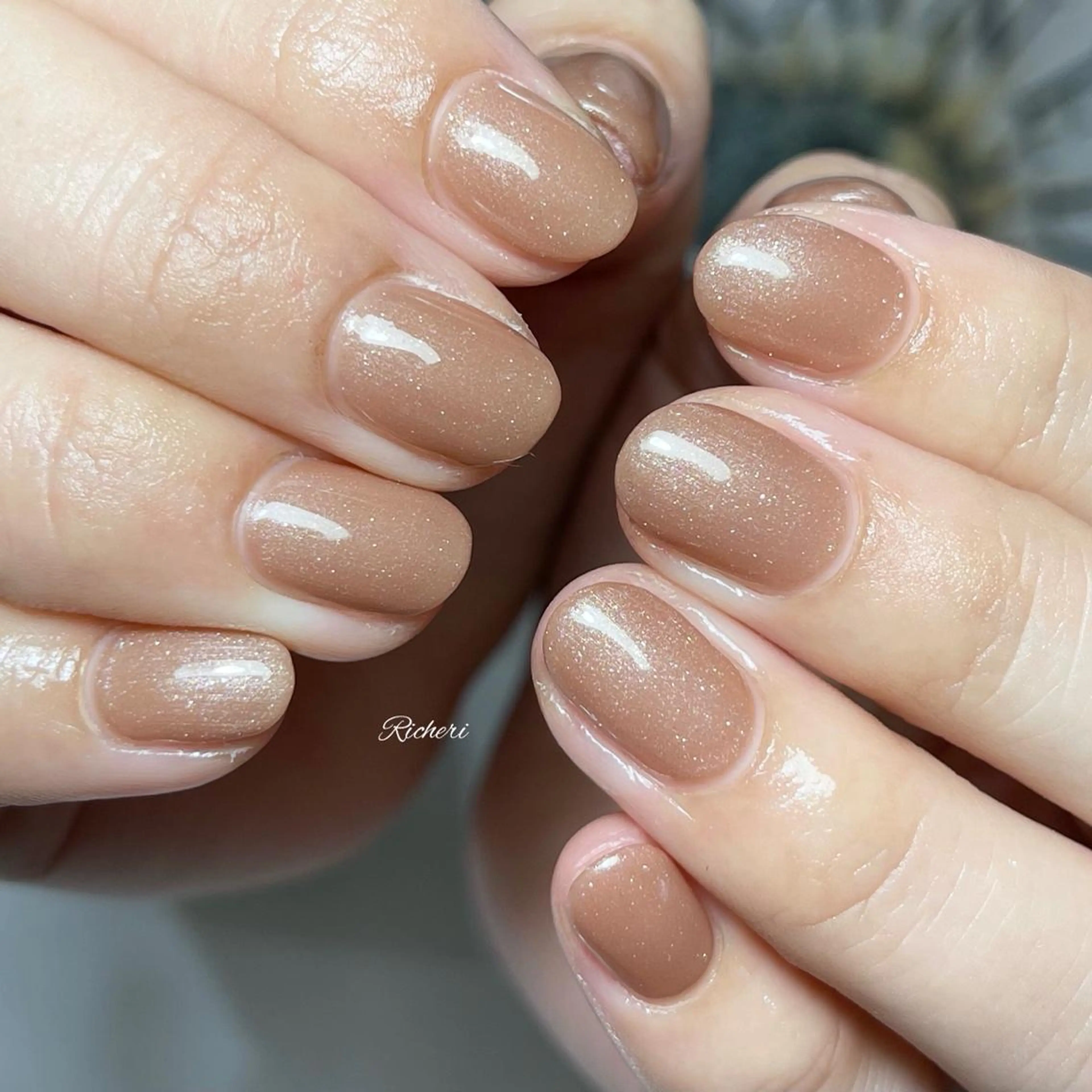 ミディアム ネイル 韓国風ヘア アートネイル ブラウン フレンチネイル ジェルネイル richeri beautyのエステ・リラクイメージ