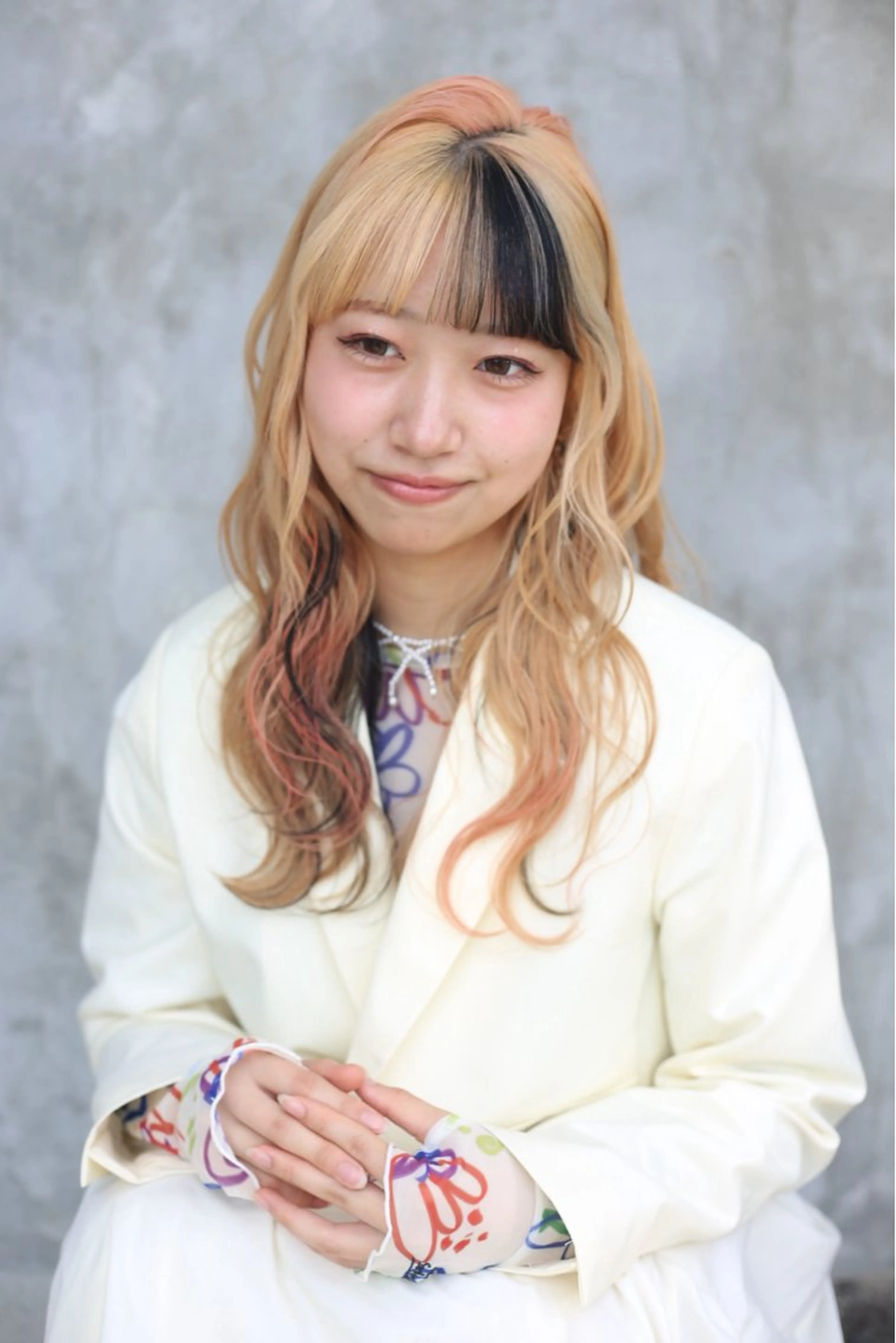 ロング カラー 石川 舞のヘアスタイル