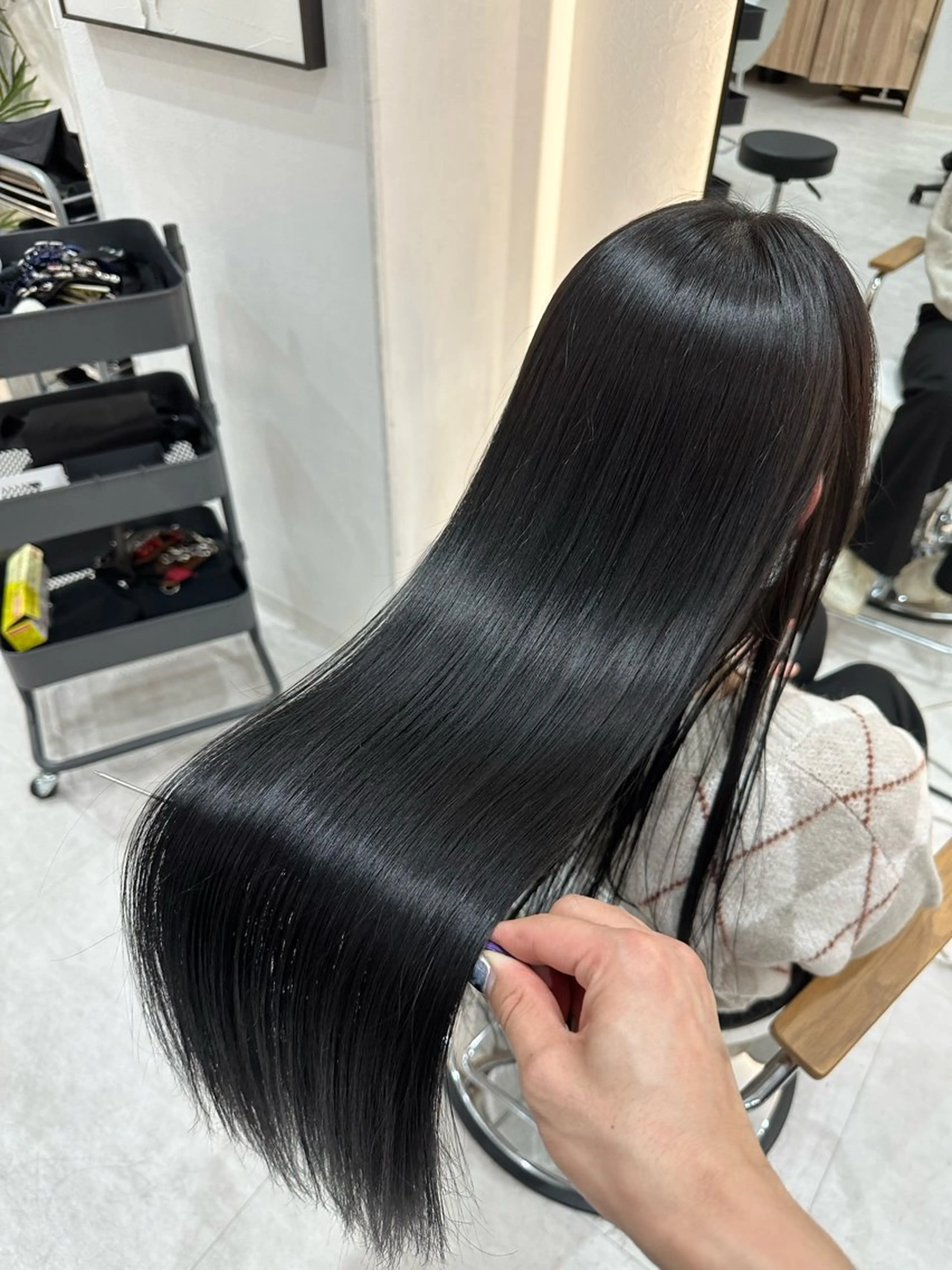 ロング 赤み消し/オリーブ カーキ/福田れんのヘアスタイル