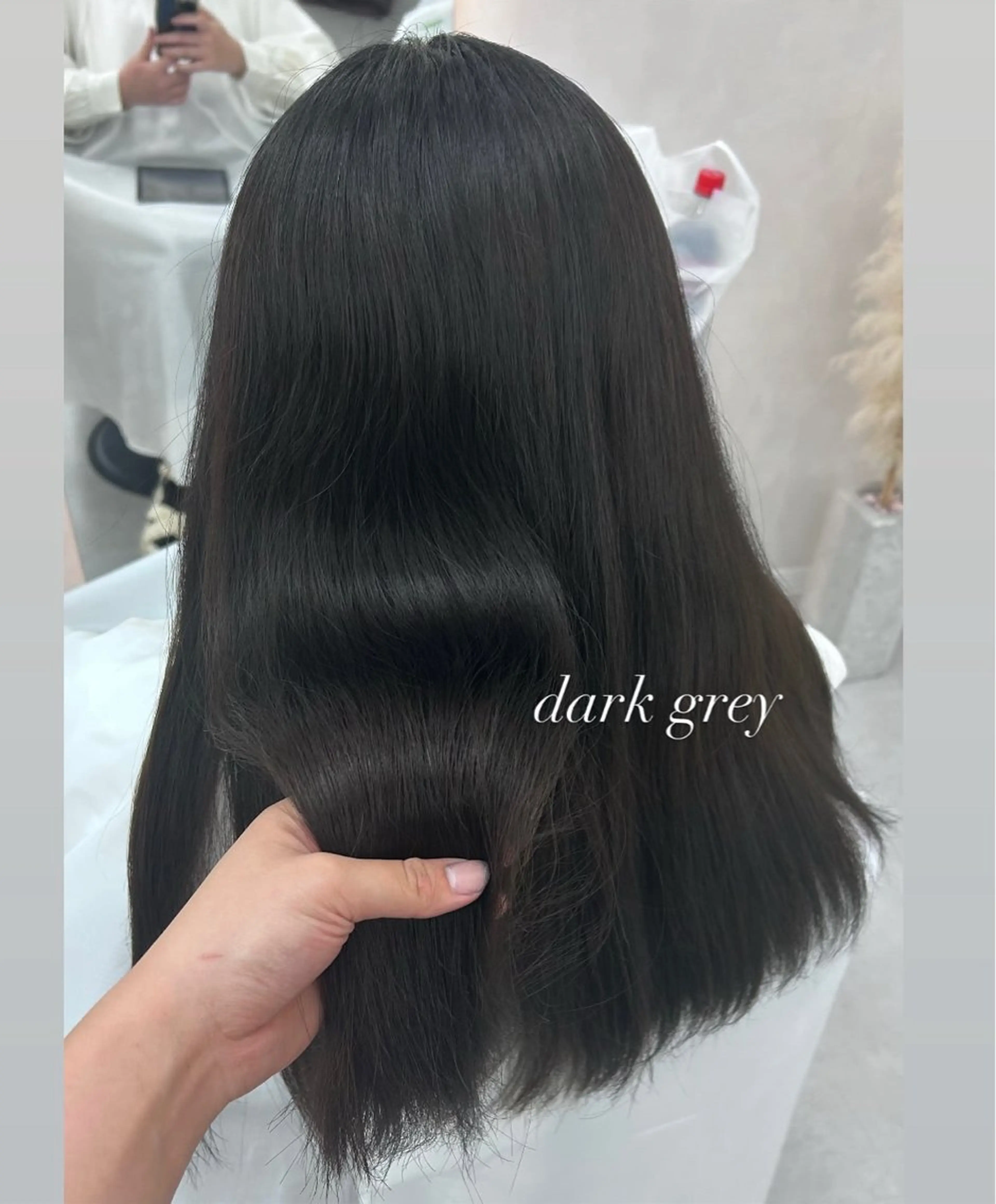 ロング カラー ヘアカラー トリートメント kana°ʚ🎀ɞ° 韓国風透明感カラーのヘアスタイル