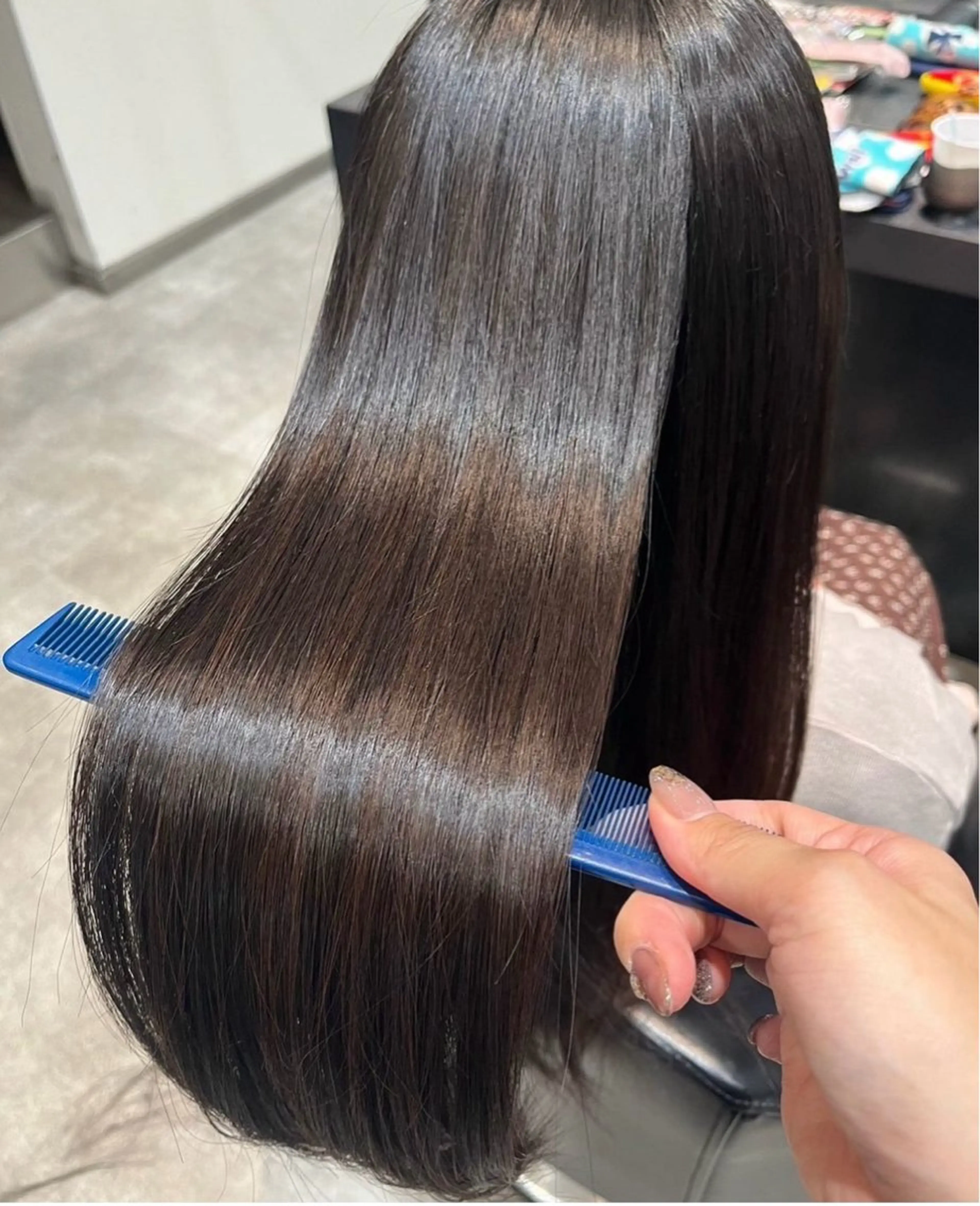 カラー 林 美月のヘアスタイル