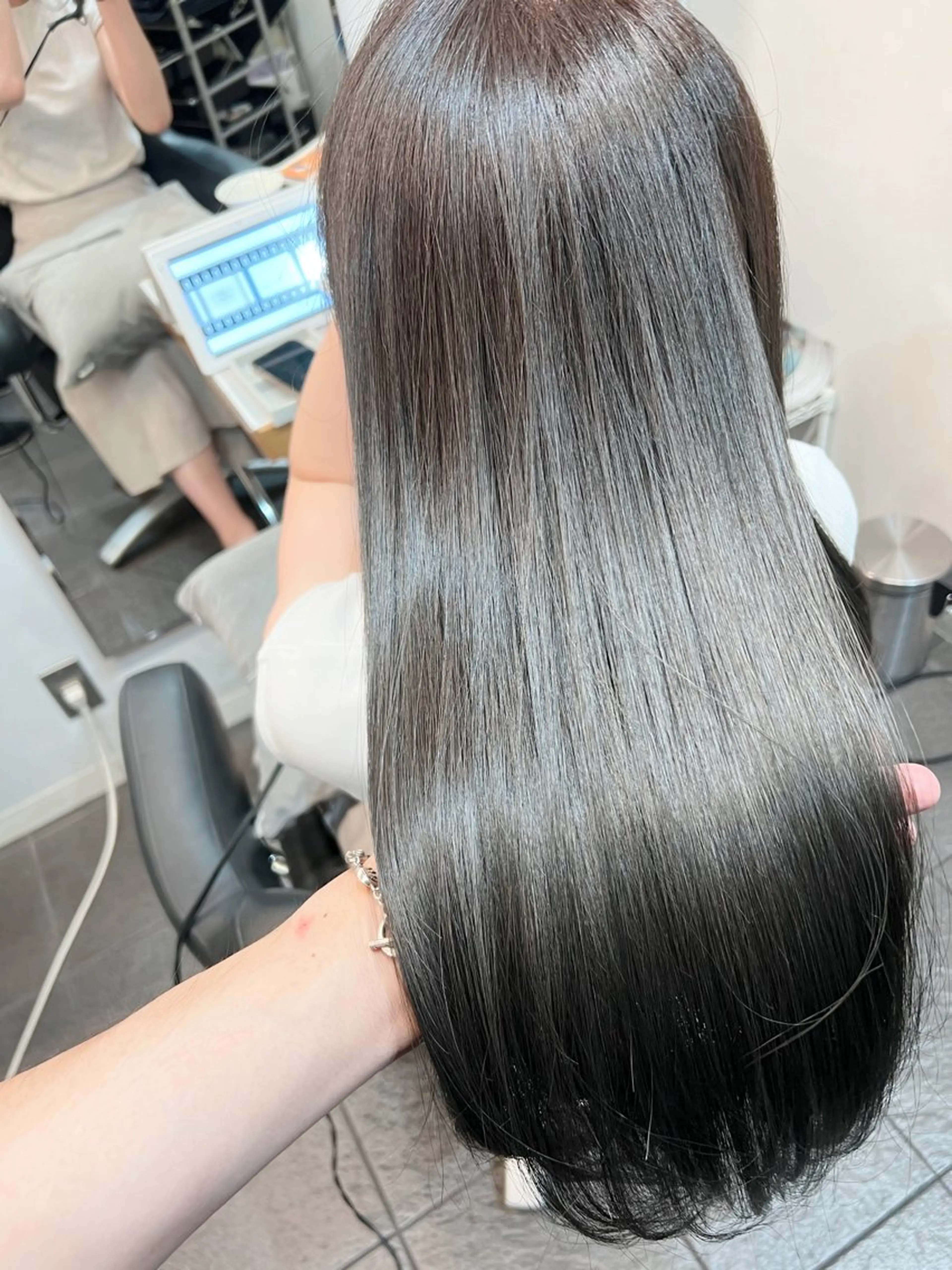 セミロング カラー ヘアカラー トリートメント ヘッドスパ グレージュ/髪質改善 Yamato.hのヘアスタイル