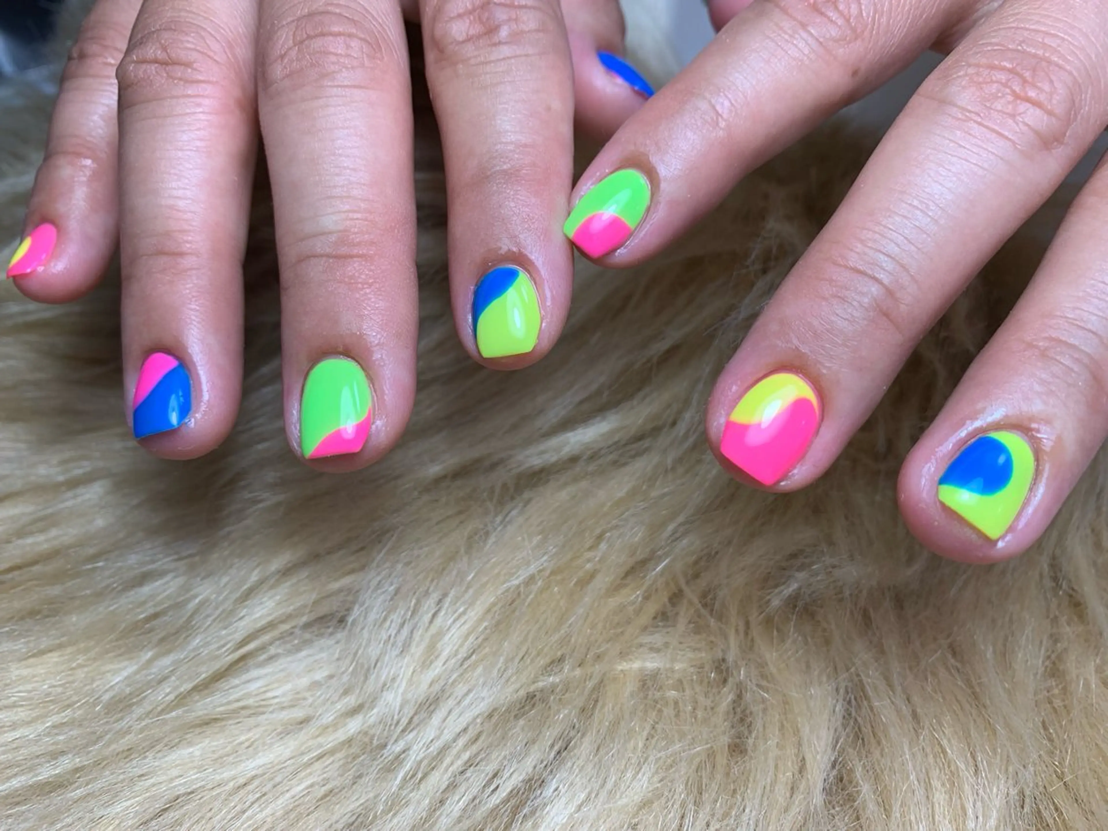 ネイル Allu nail 新宿のネイルデザイン
