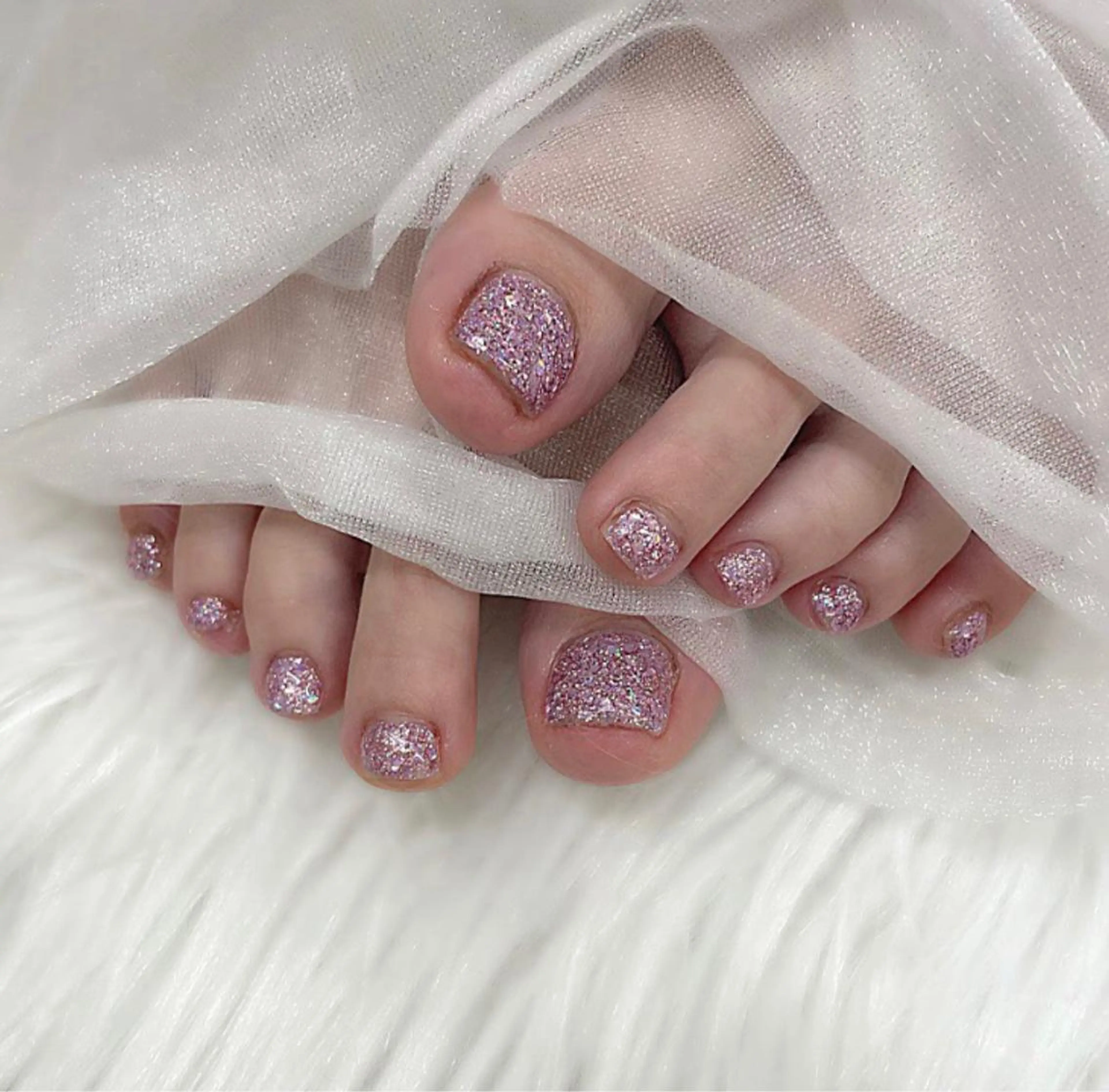 ご新規様オフ無料🌼foot 4本アート　無料パーツつけ放題の写真