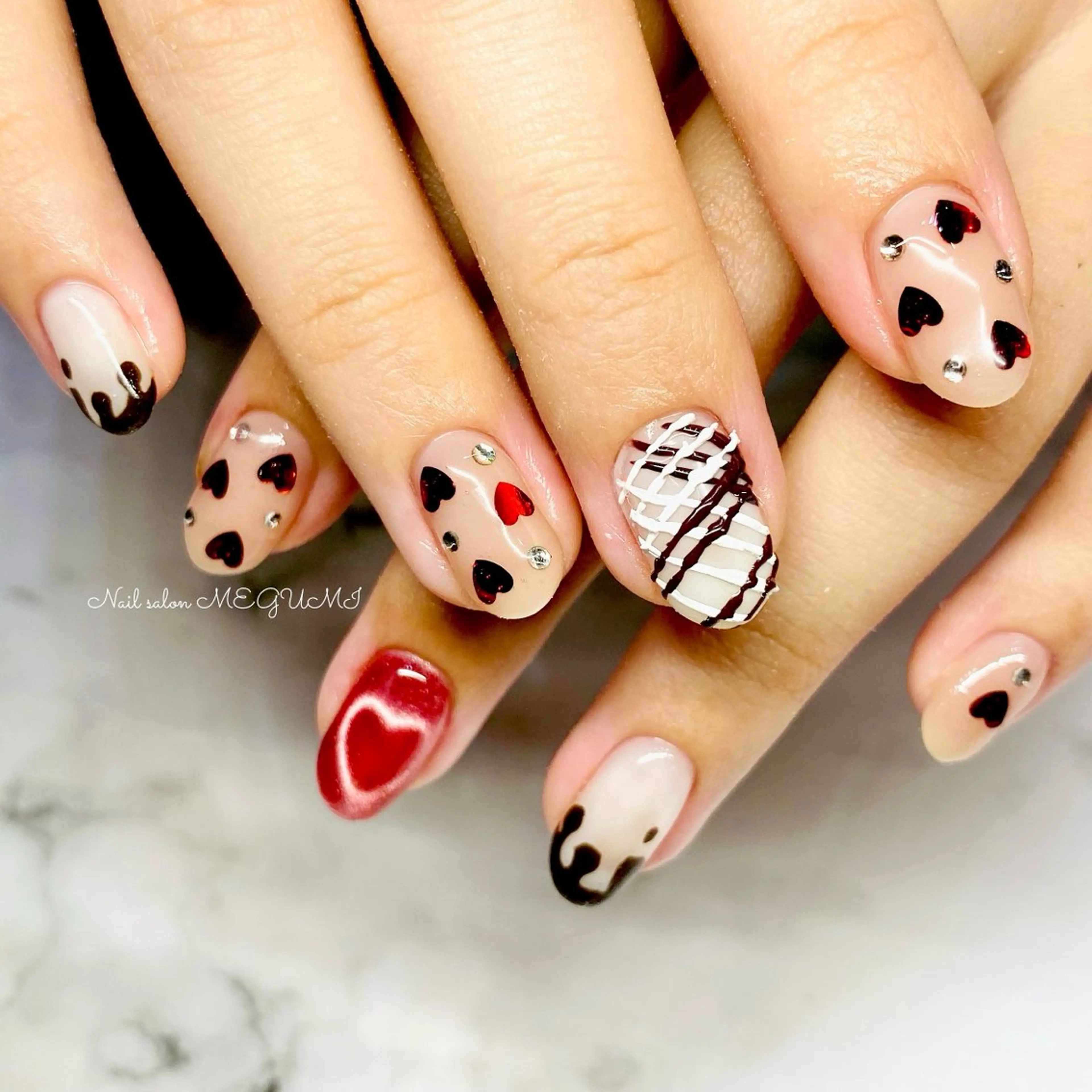 ネイル ゴージャス 持ち込み Nail salon MEGUMIのネイルデザイン