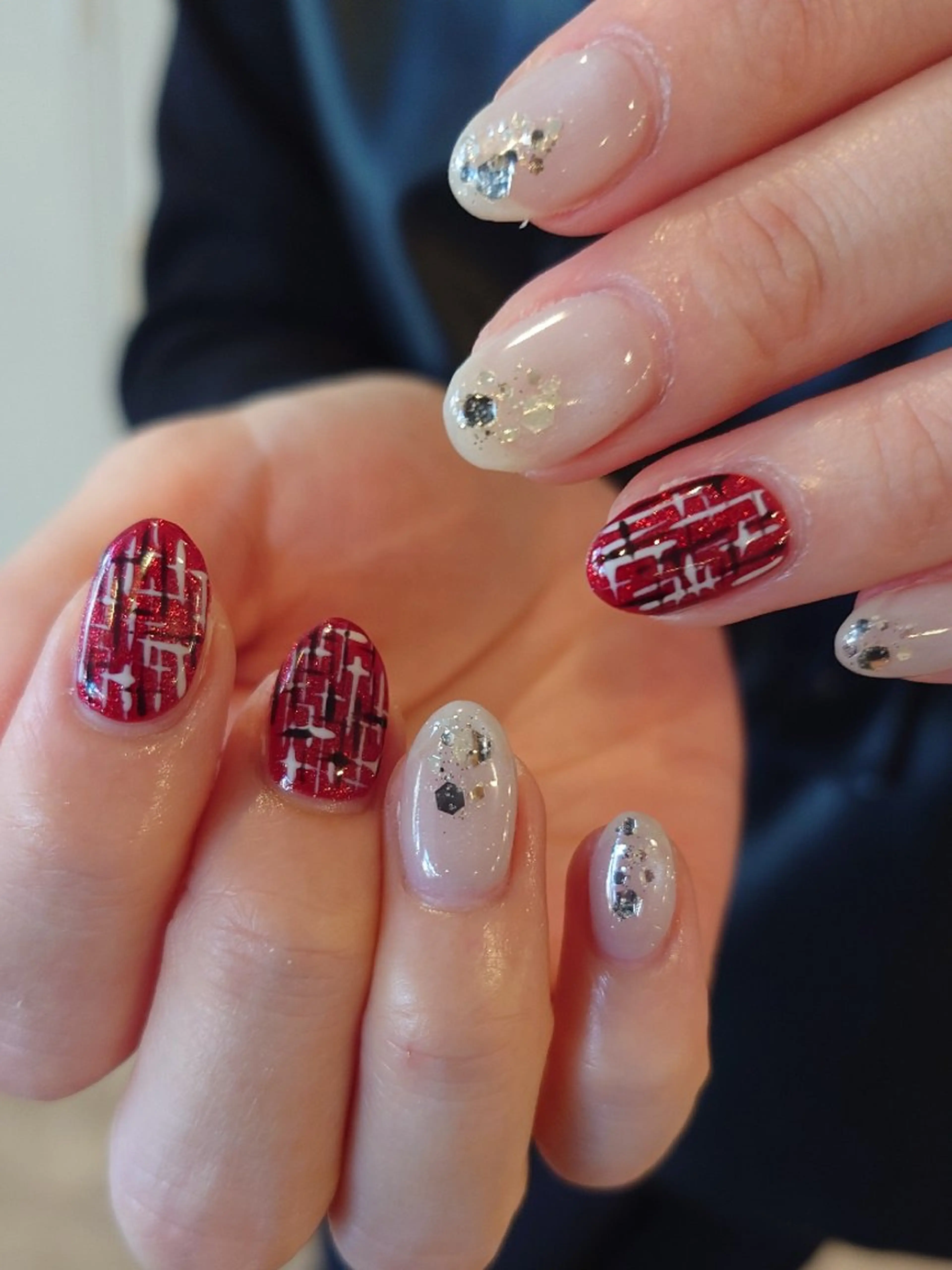 ネイル 赤色 ツイードネイル 冬ネイル クリスマス REJOUIR 網干🪼のネイルデザイン