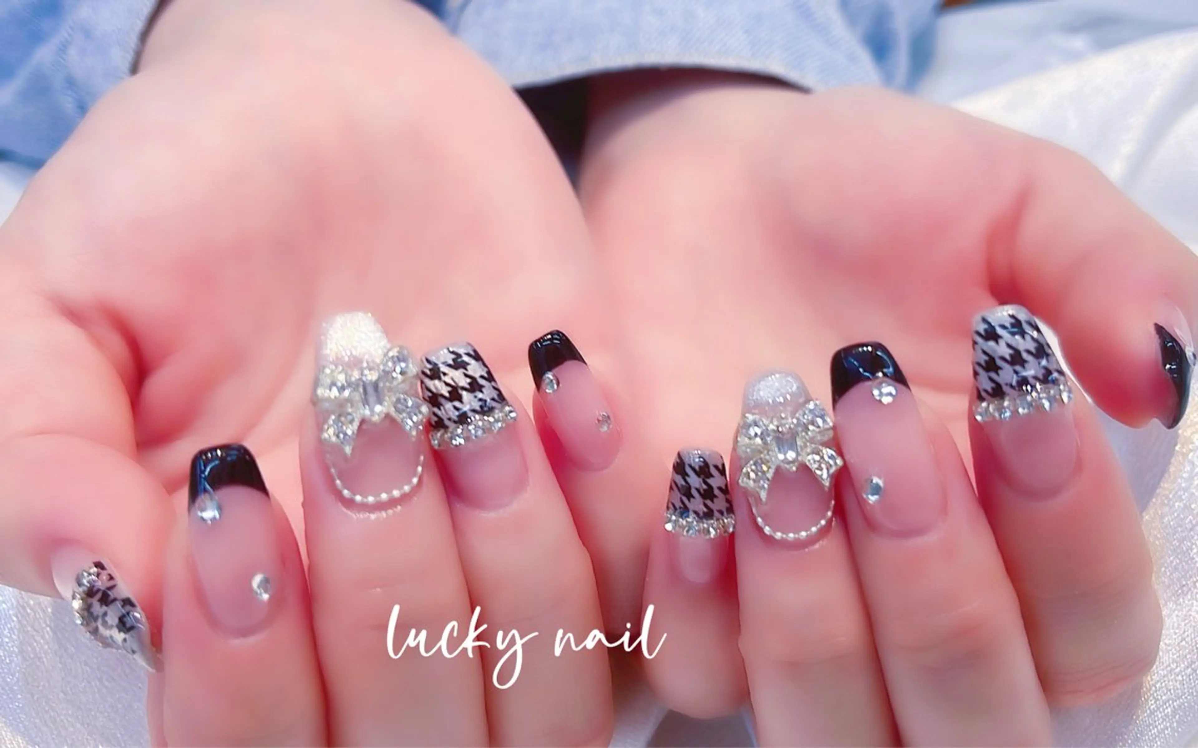 セミロング ハンドネイル ハンドケア ラッキーネイルサロン 西川口東口店のネイルデザイン