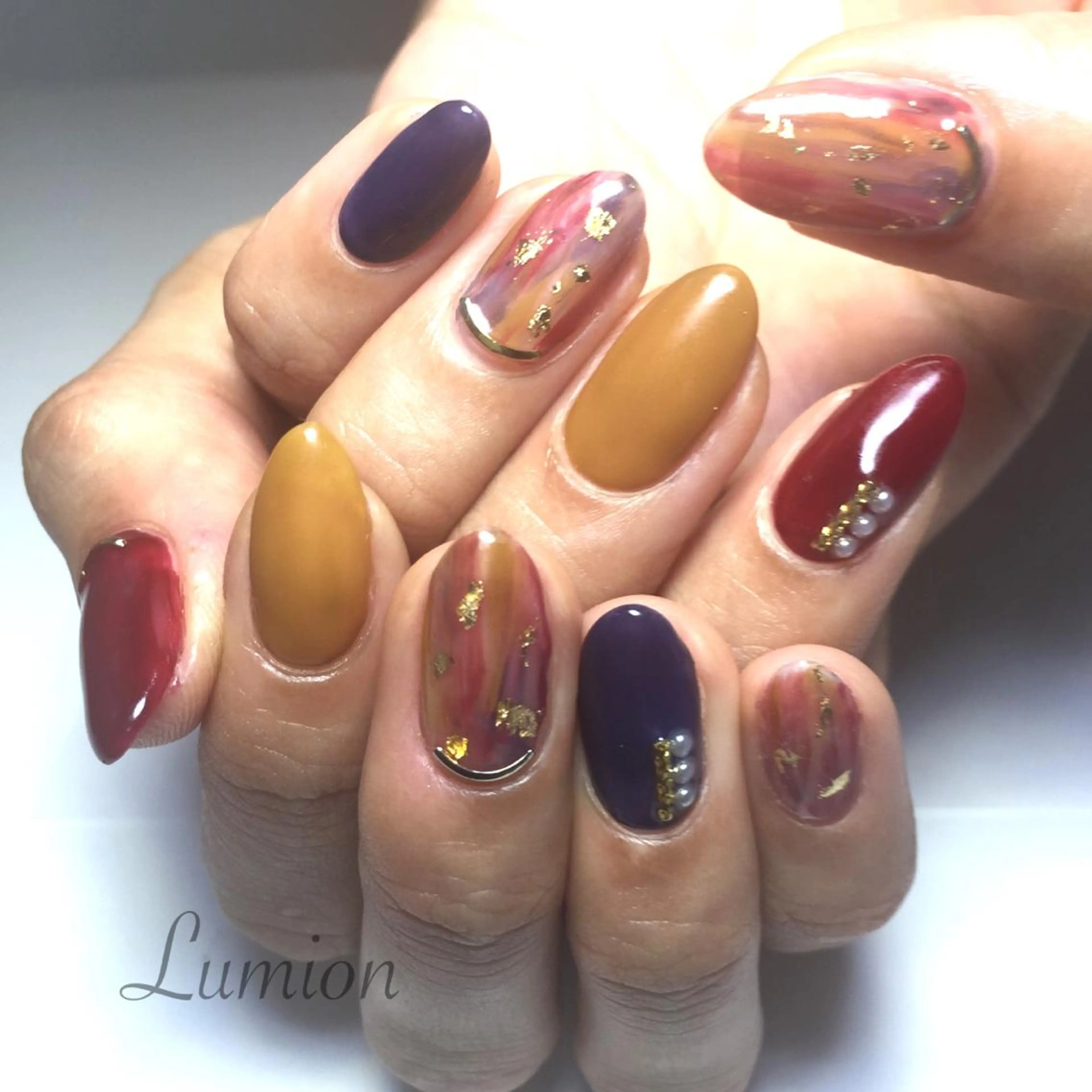 ネイル マットネイル ニュアンスネイル ハンドネイル nailroom Lumionのネイルデザイン