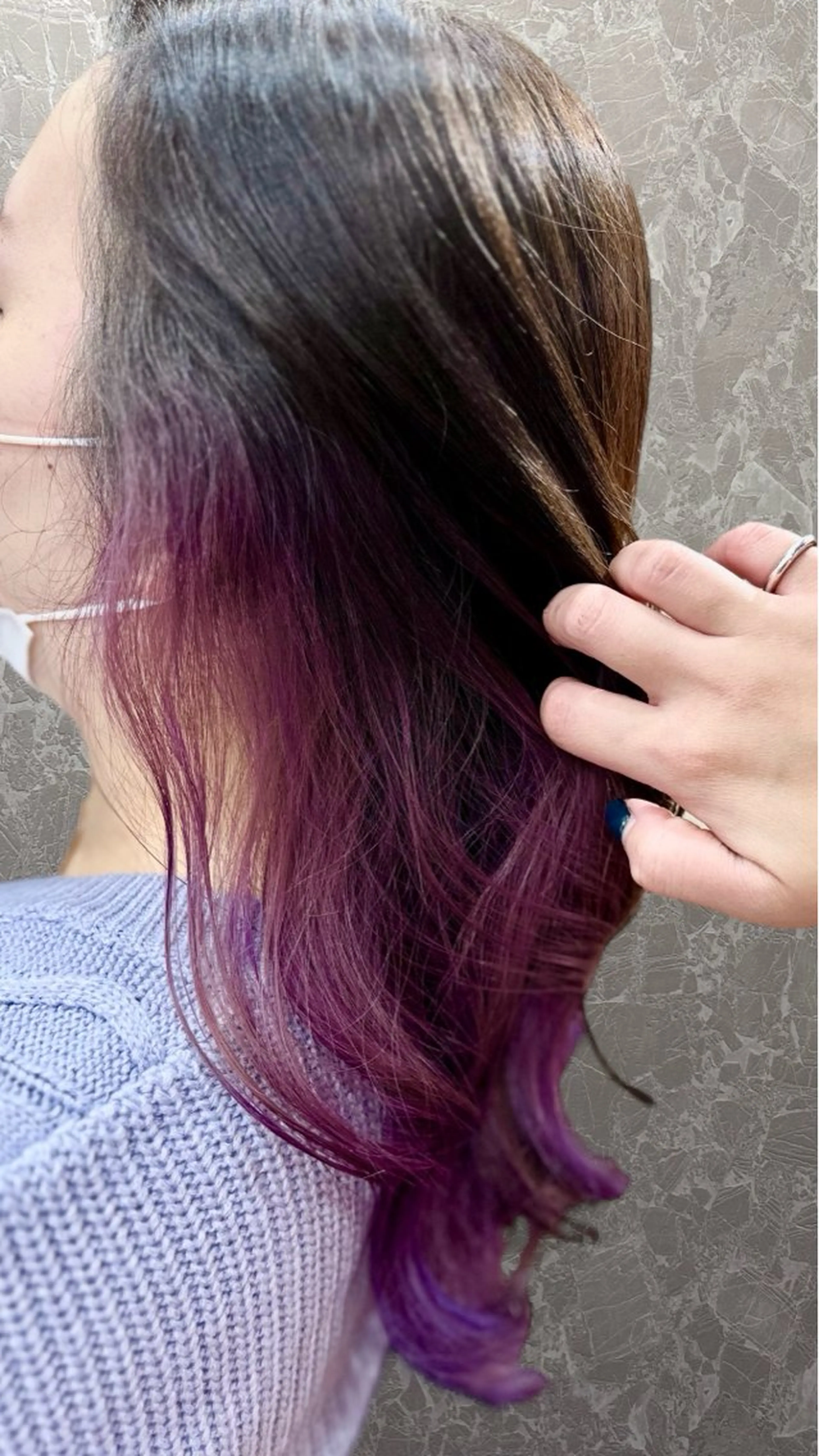 ロング パープルカラー 横田 ひかるのヘアスタイル