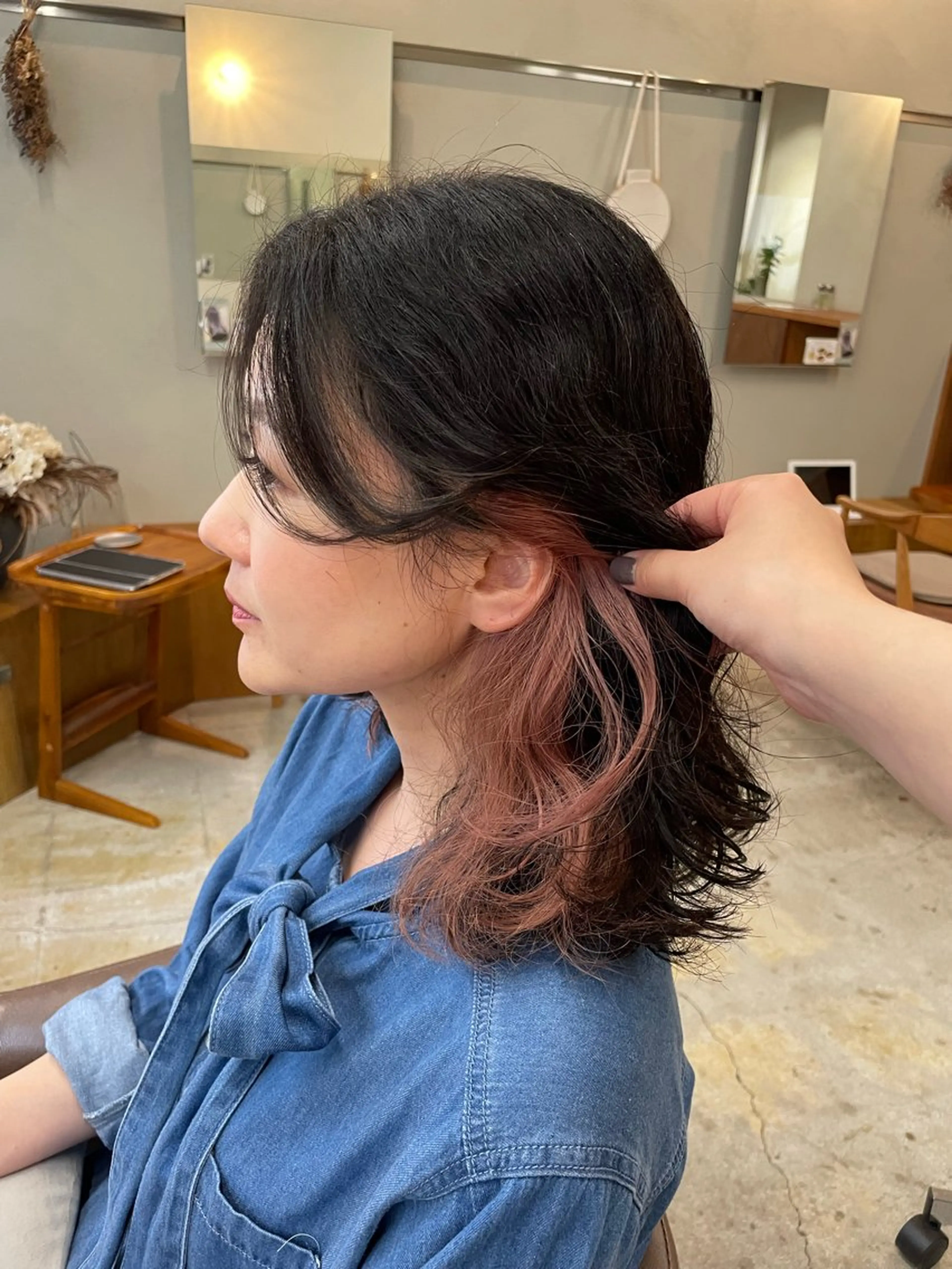 ミディアム カラー 山下 悠月のヘアスタイル