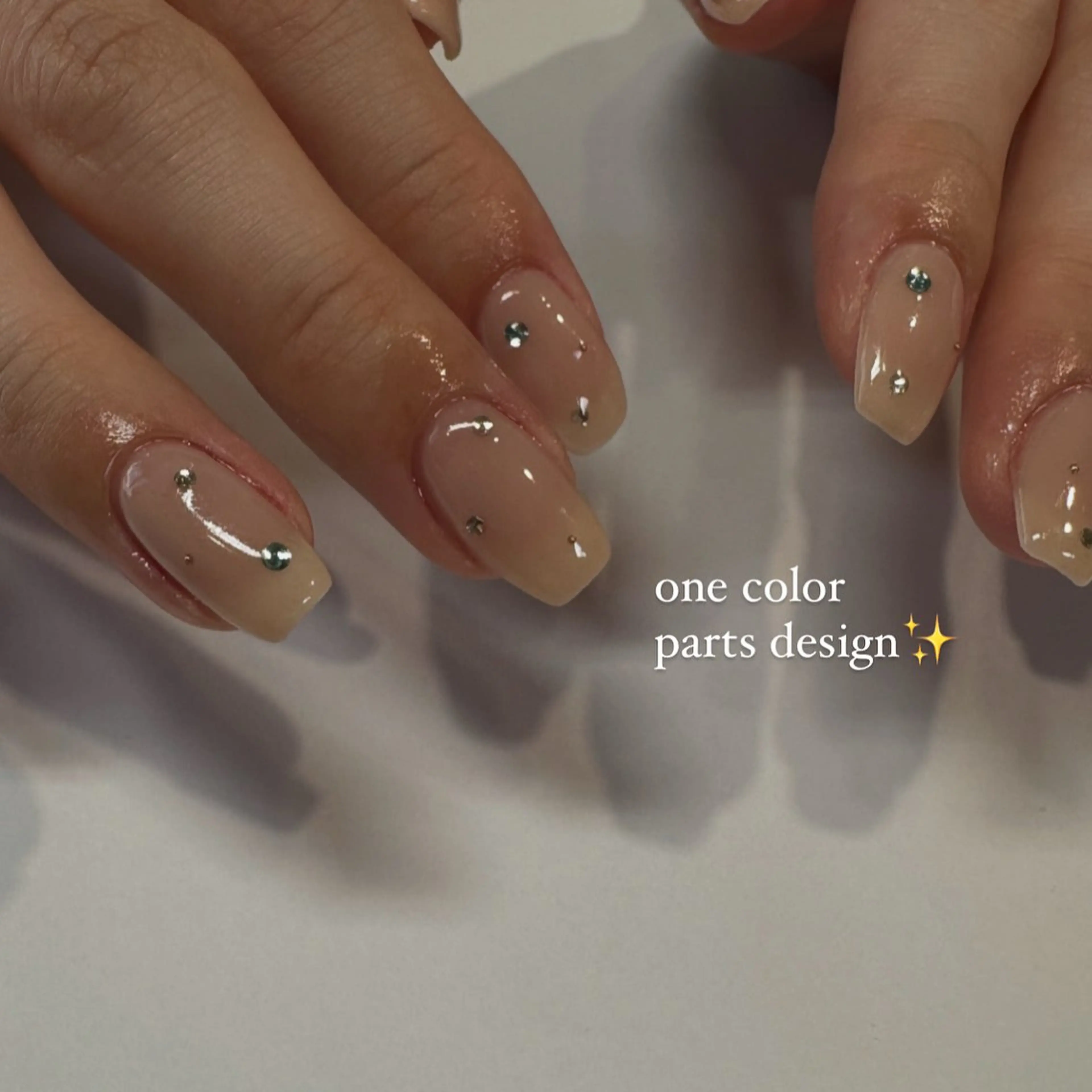 ネイル ハンドネイル 佐藤 穂乃香のネイルデザイン