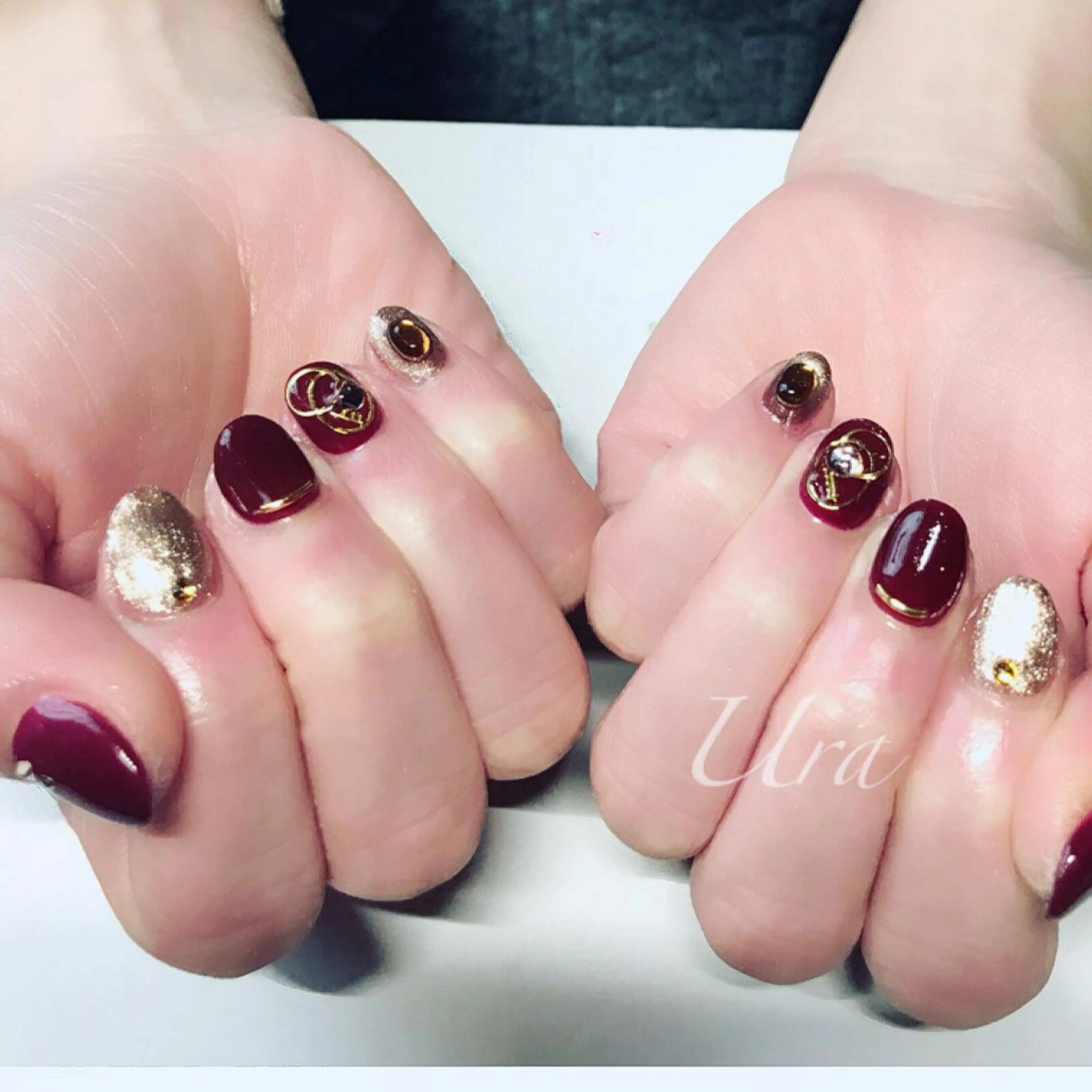 ネイル ゴールド UrakoNail 《nail》のネイルデザイン