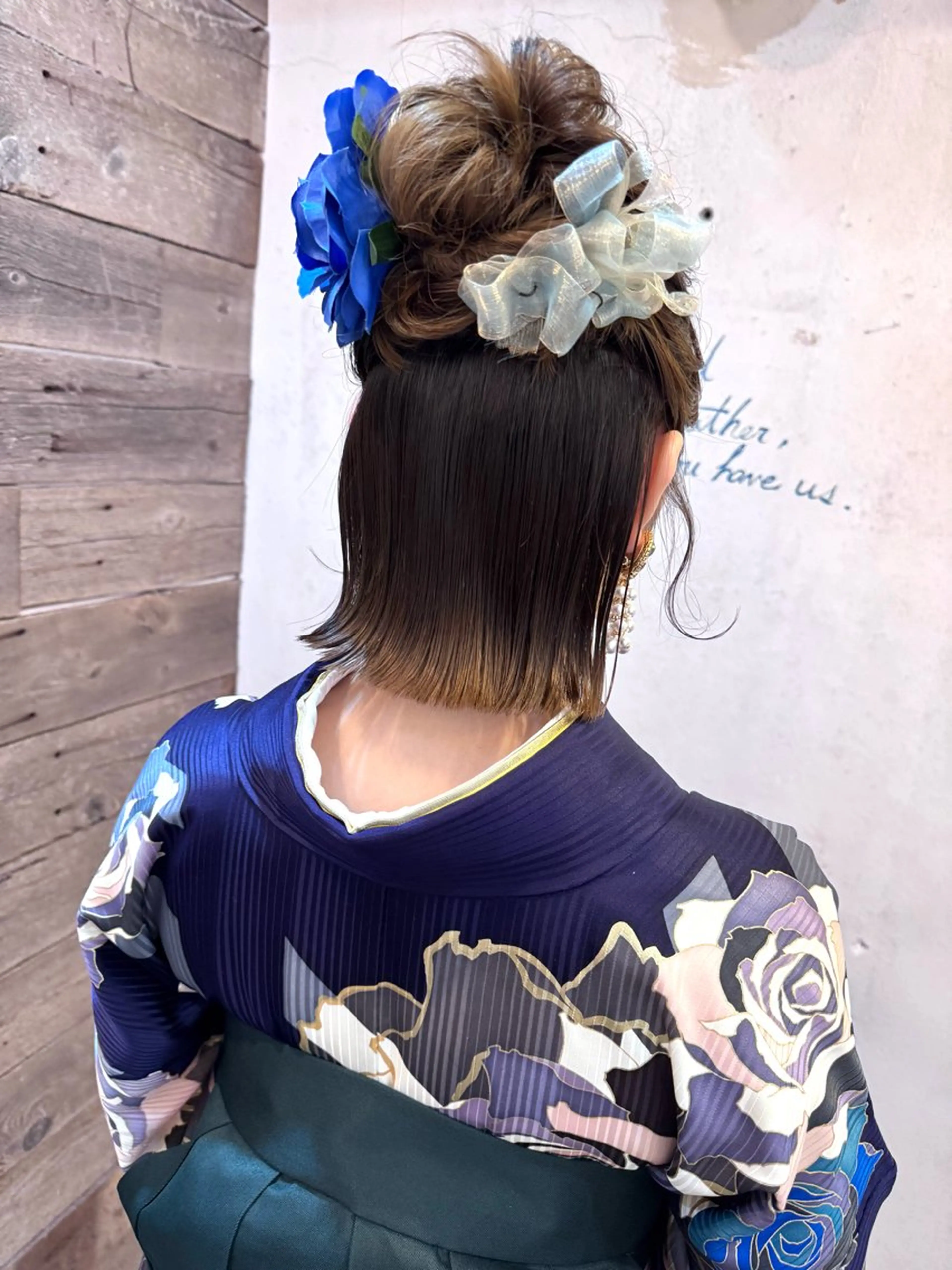 ミディアム ヘアアレンジ ハーフアップ 結婚式・ブライダル 卒業式のヘアスタイル ヘアセット 伊藤 栄子のヘアスタイル