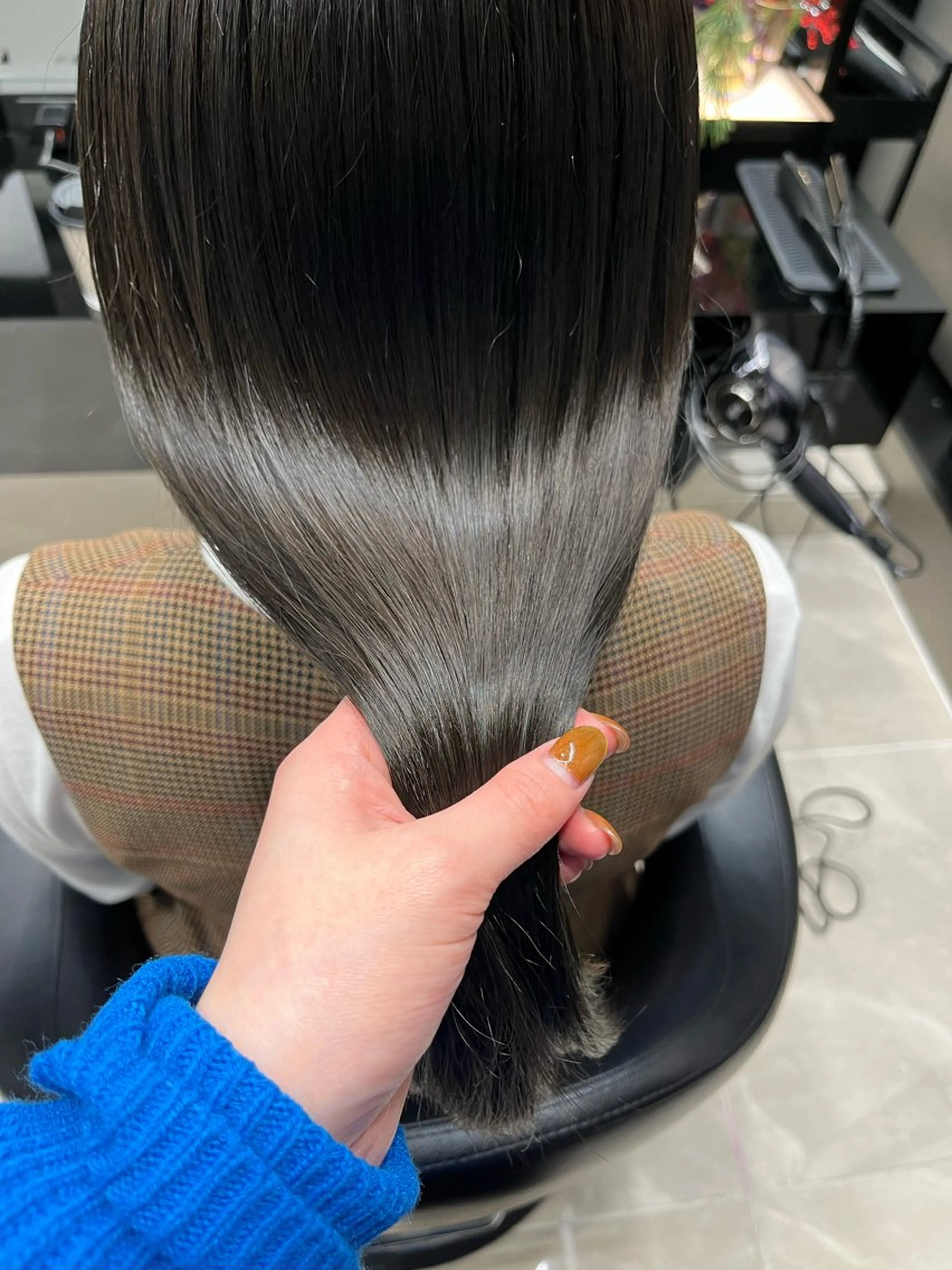 セミロング カラー ウスイマイコ カット/ケアカラーのヘアスタイル