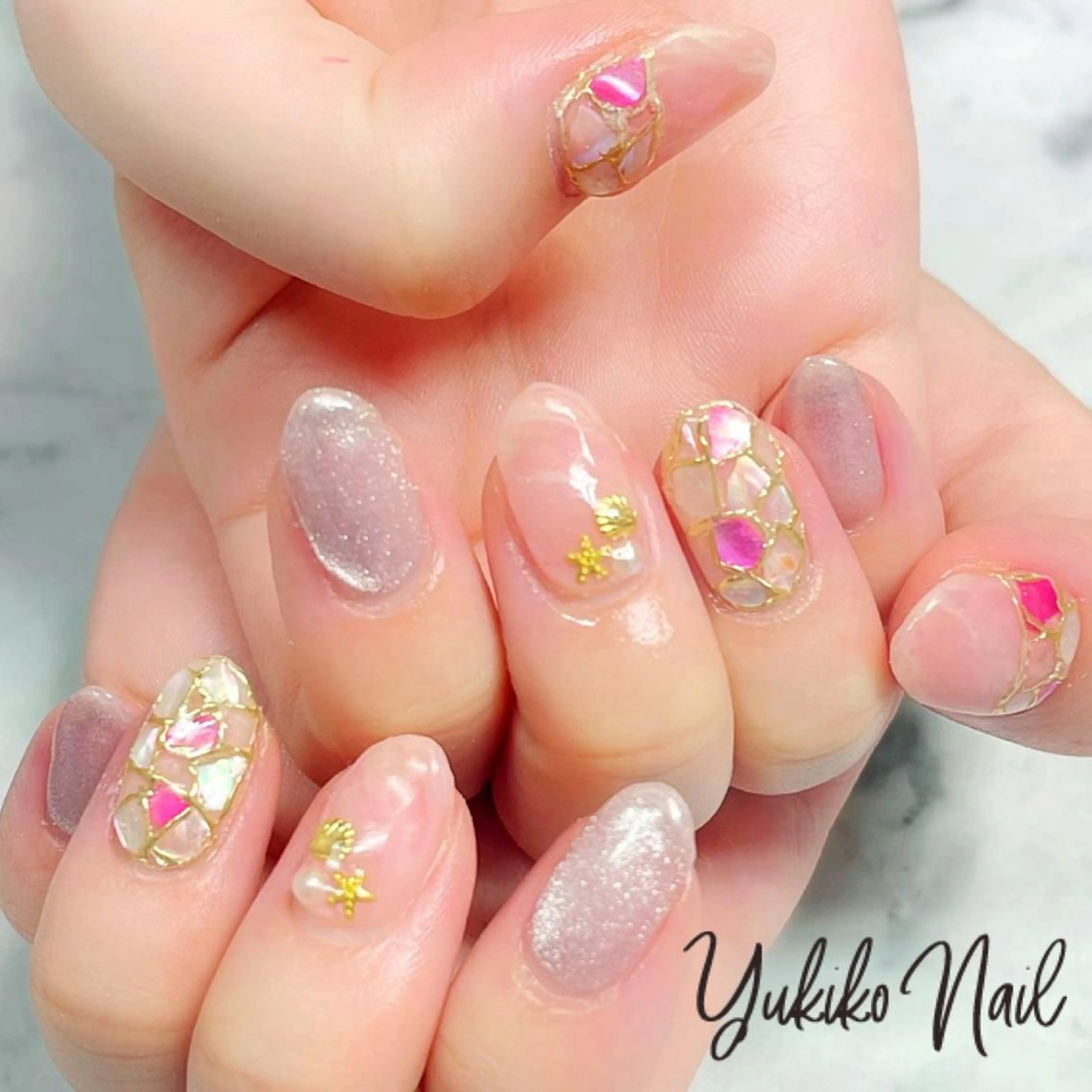 ネイル マグネットネイル ピンク 夏ネイル ハンドネイル ユキコ ネイルのネイルデザイン