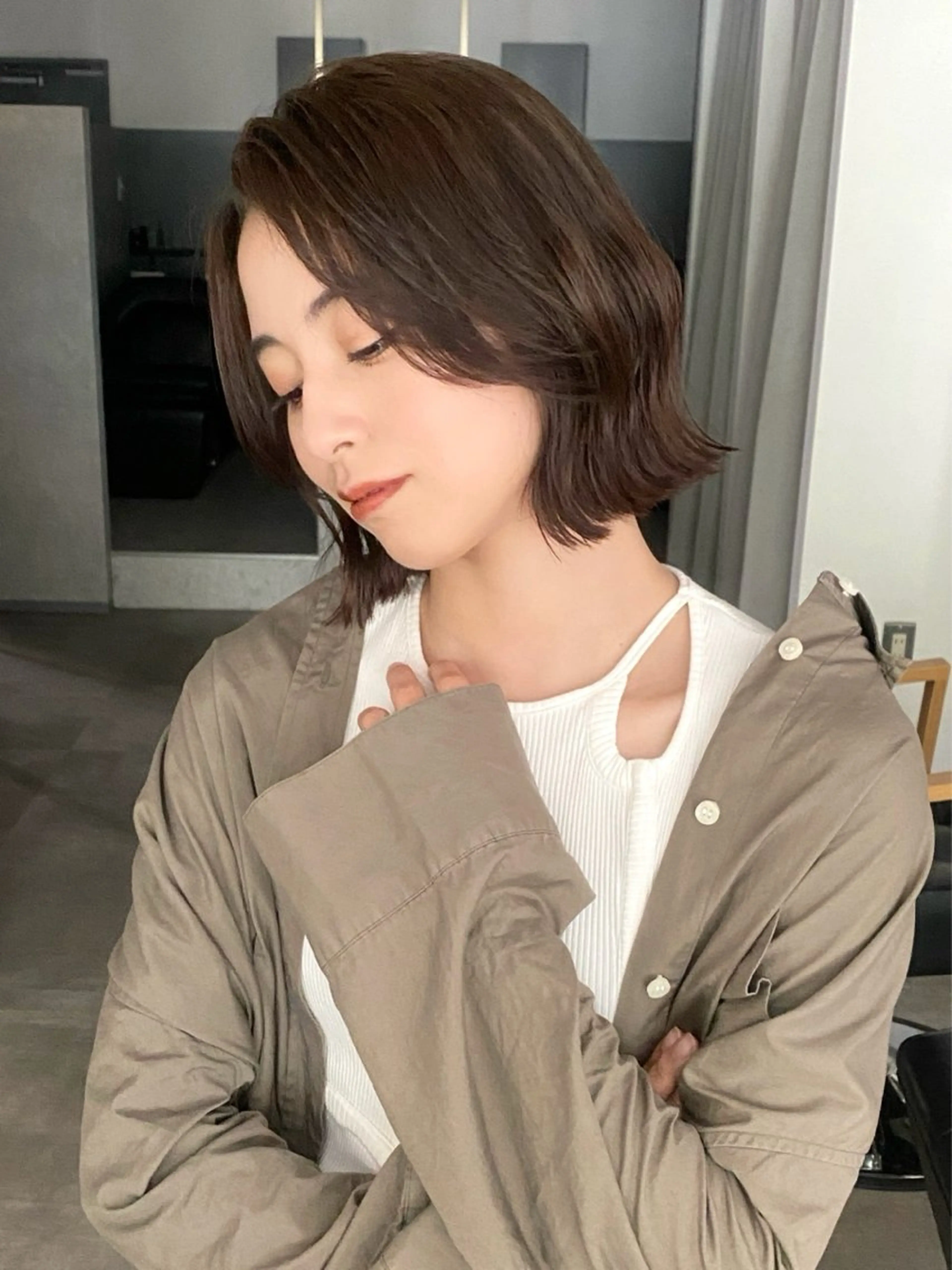 ミディアム カラー 切りっぱなしボブ ベージュカラー 透明感カラー グレージュ オリーブベージュ カット ヘアカラー トリートメント saki🌼ボブ× 透明感カラー🌼のヘアスタイル