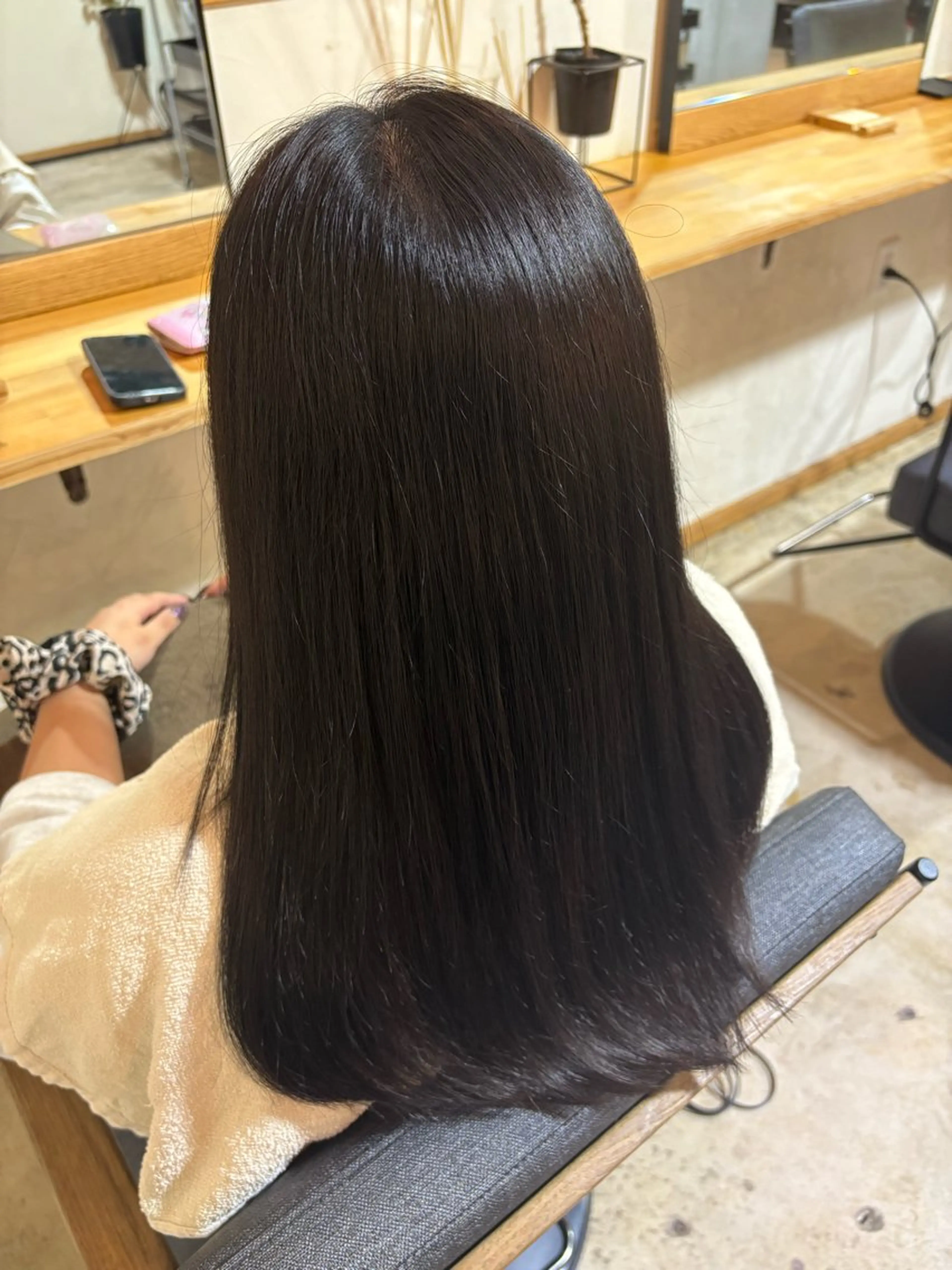 カラー 木崎 優来のヘアスタイル