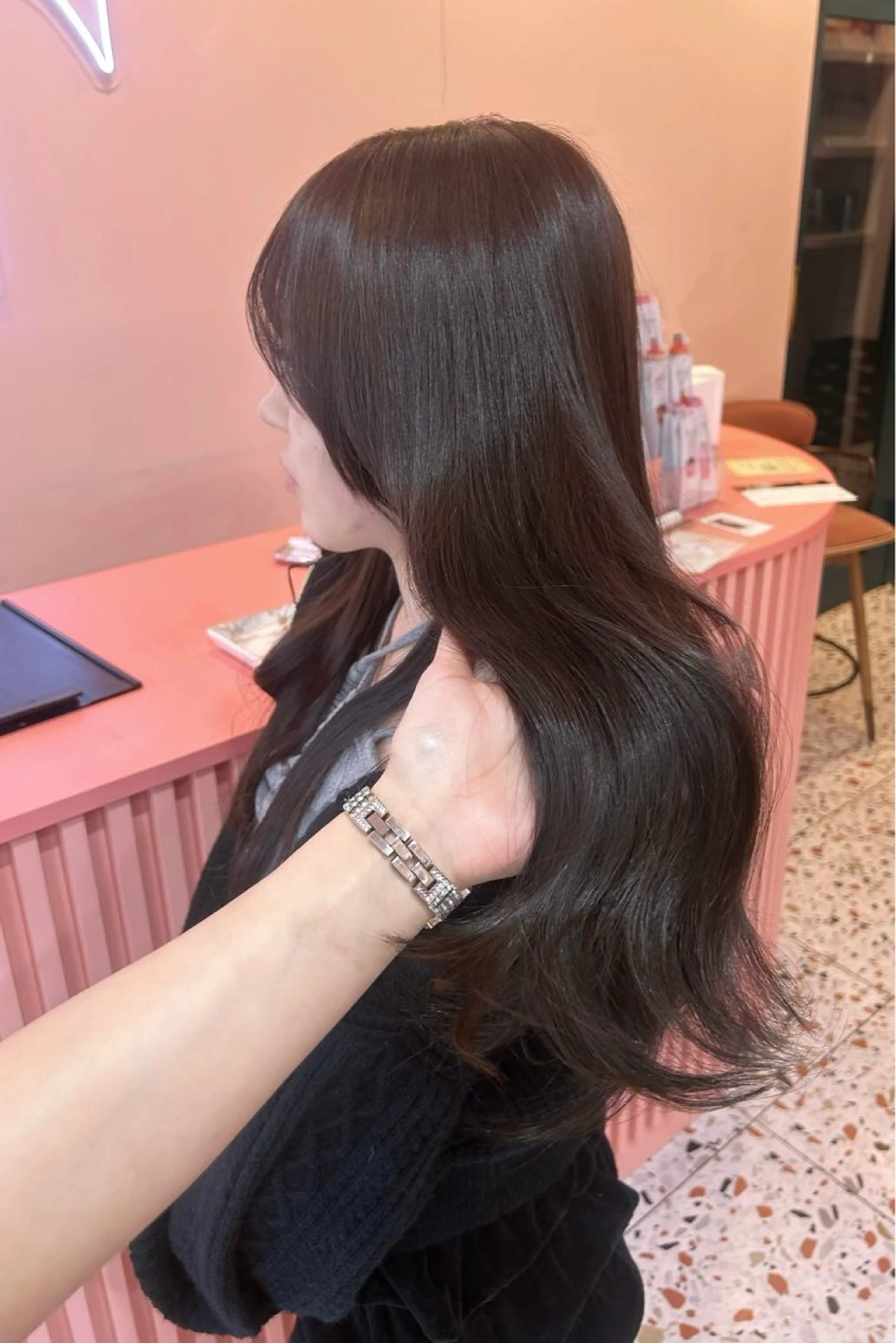 セミロング カット ヘアカラー トリートメント 原宿/ワンホンヘア SAAYA🖤のヘアスタイル