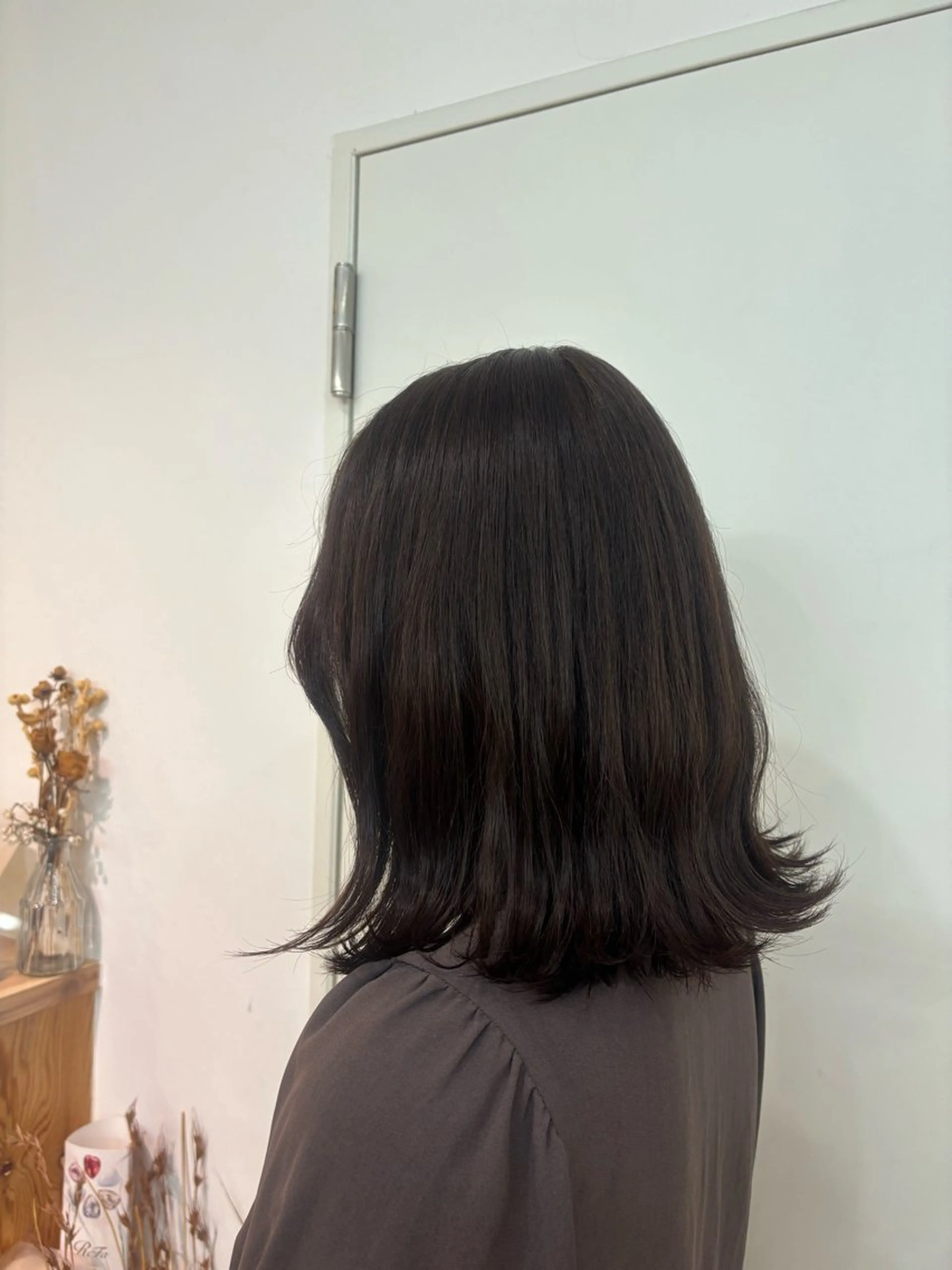 ミディアム カラー 黒髪 ブリーチ ブリーチなしカラー 室谷 ゆりあのヘアスタイル