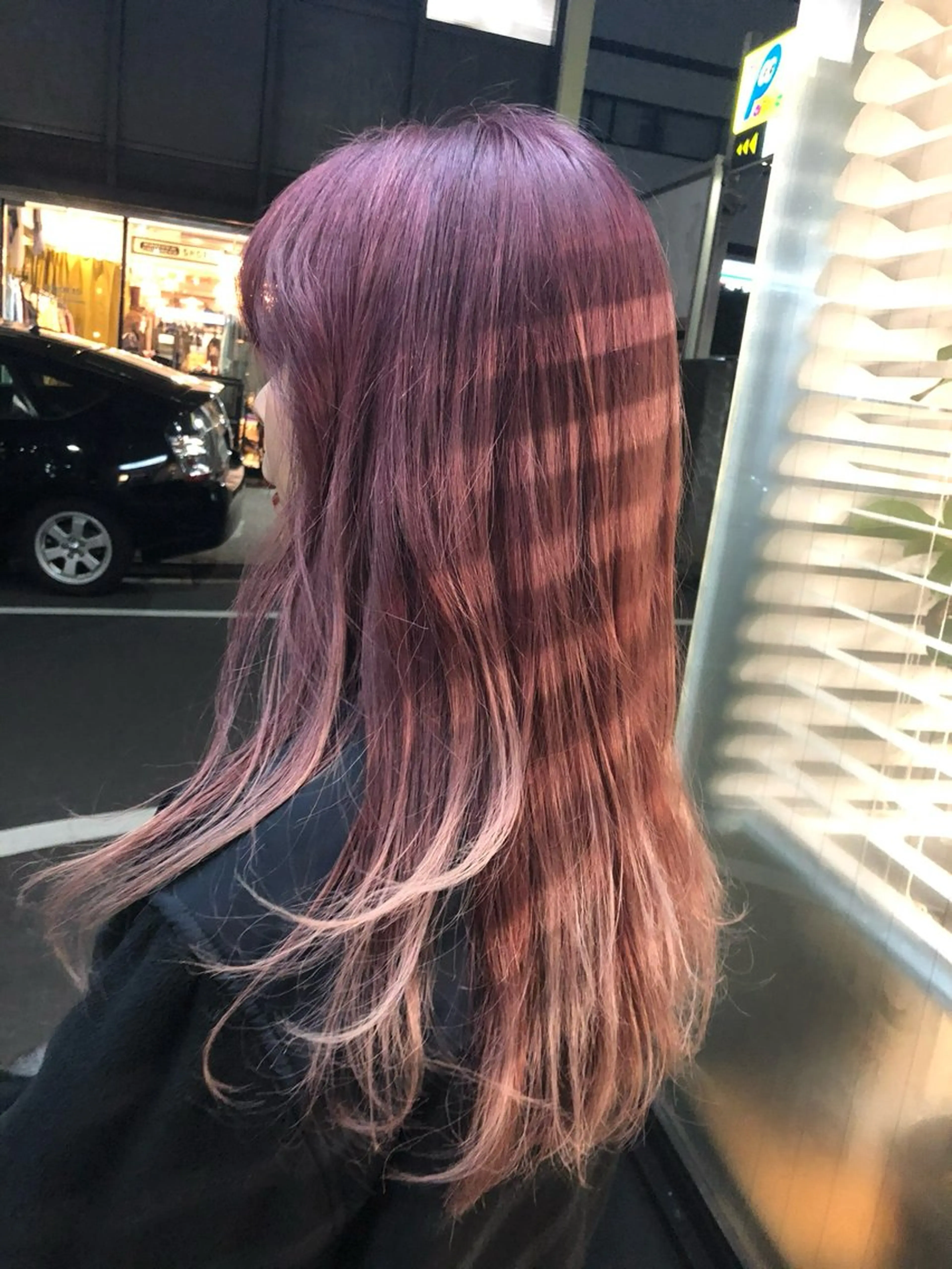 ロング カラー ラベンダーカラー ピンクカラー カット ヘアカラー 末崎 聖子のヘアスタイル