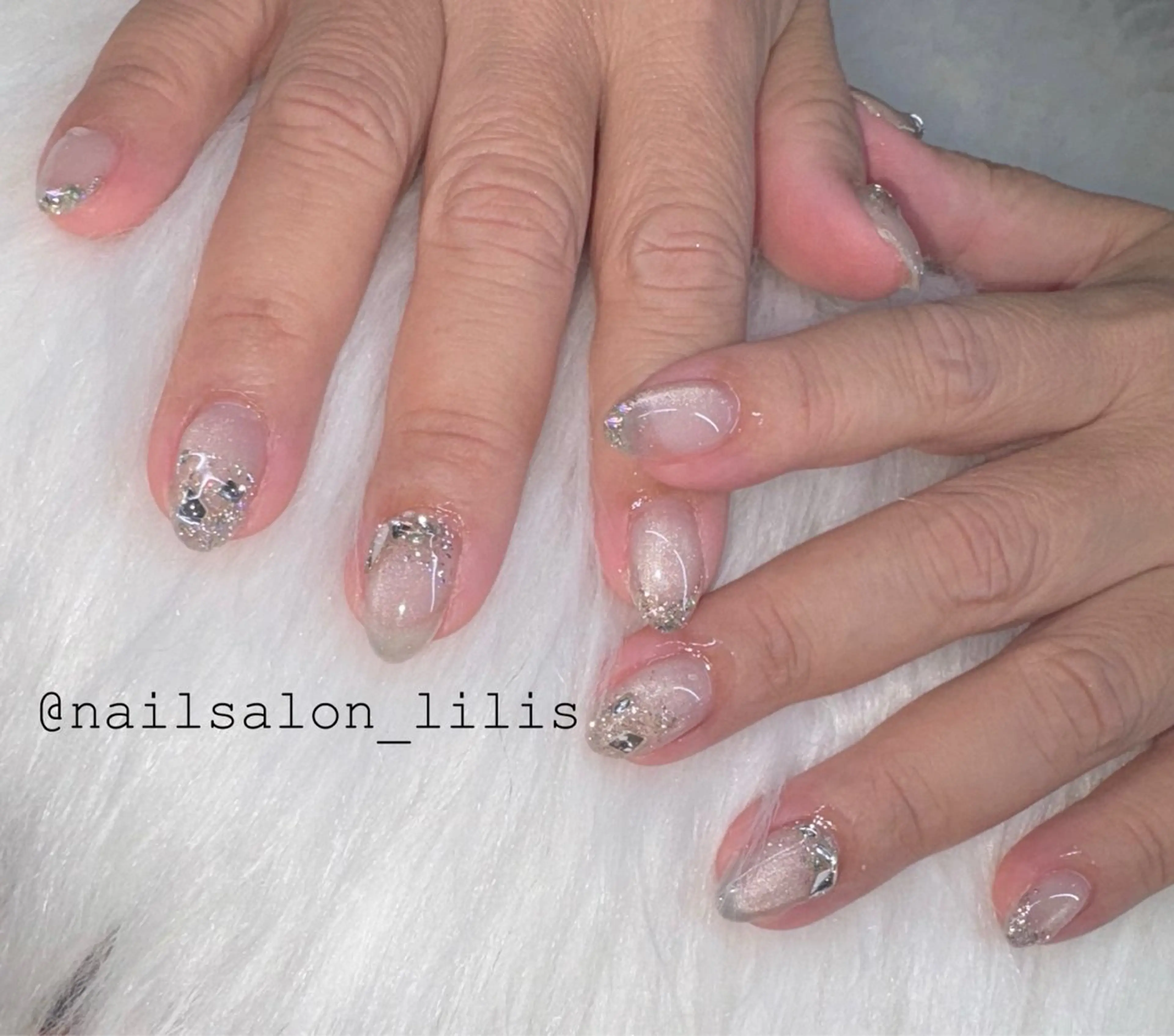 ネイル マグネットネイル ハンドネイル nailsalon Lilisのネイルデザイン
