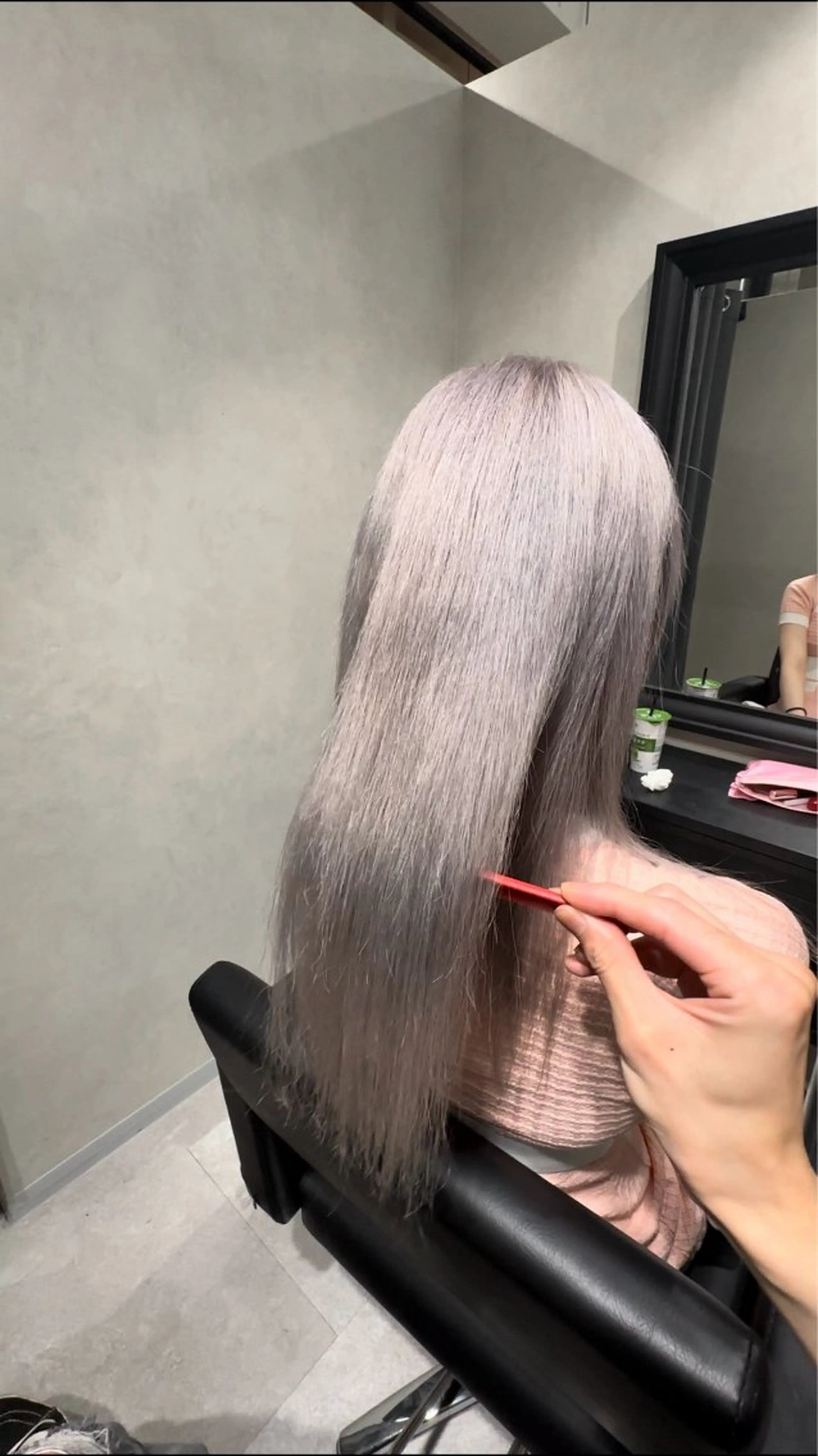 【ハイトーンならお任せ！】ブリーチ+カラー+𝗔𝘂𝗷𝘂𝗮トリートメントの写真