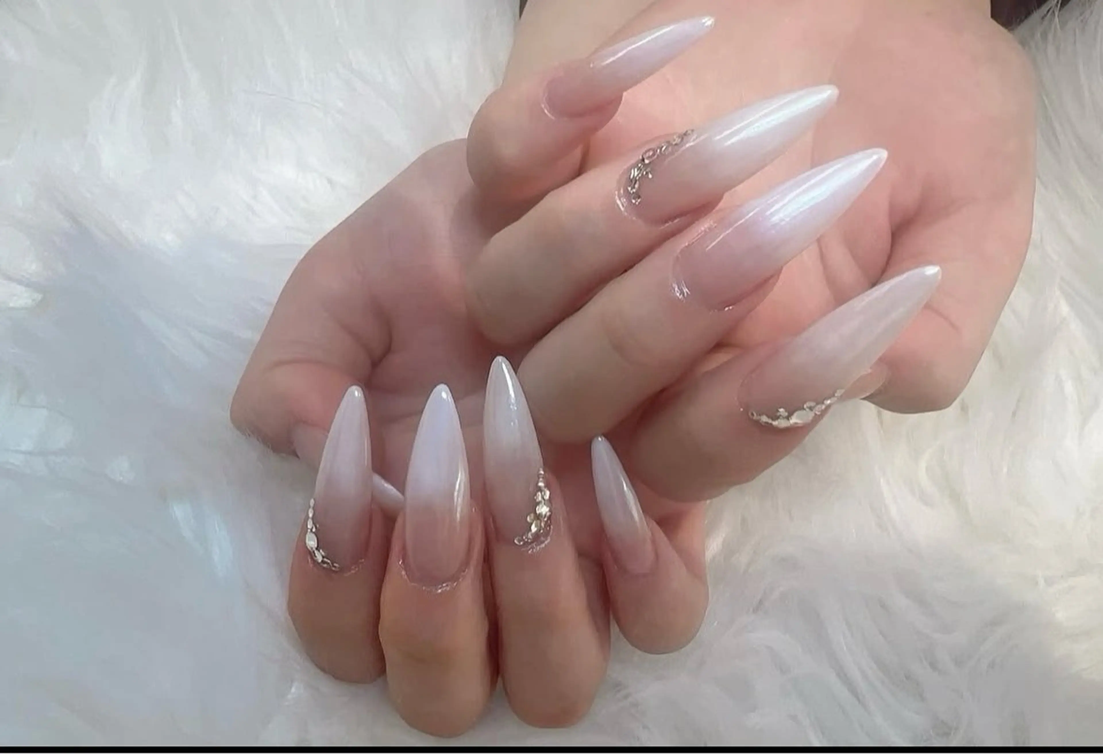 ネイル ハンドネイル Julie Nailsのネイルデザイン
