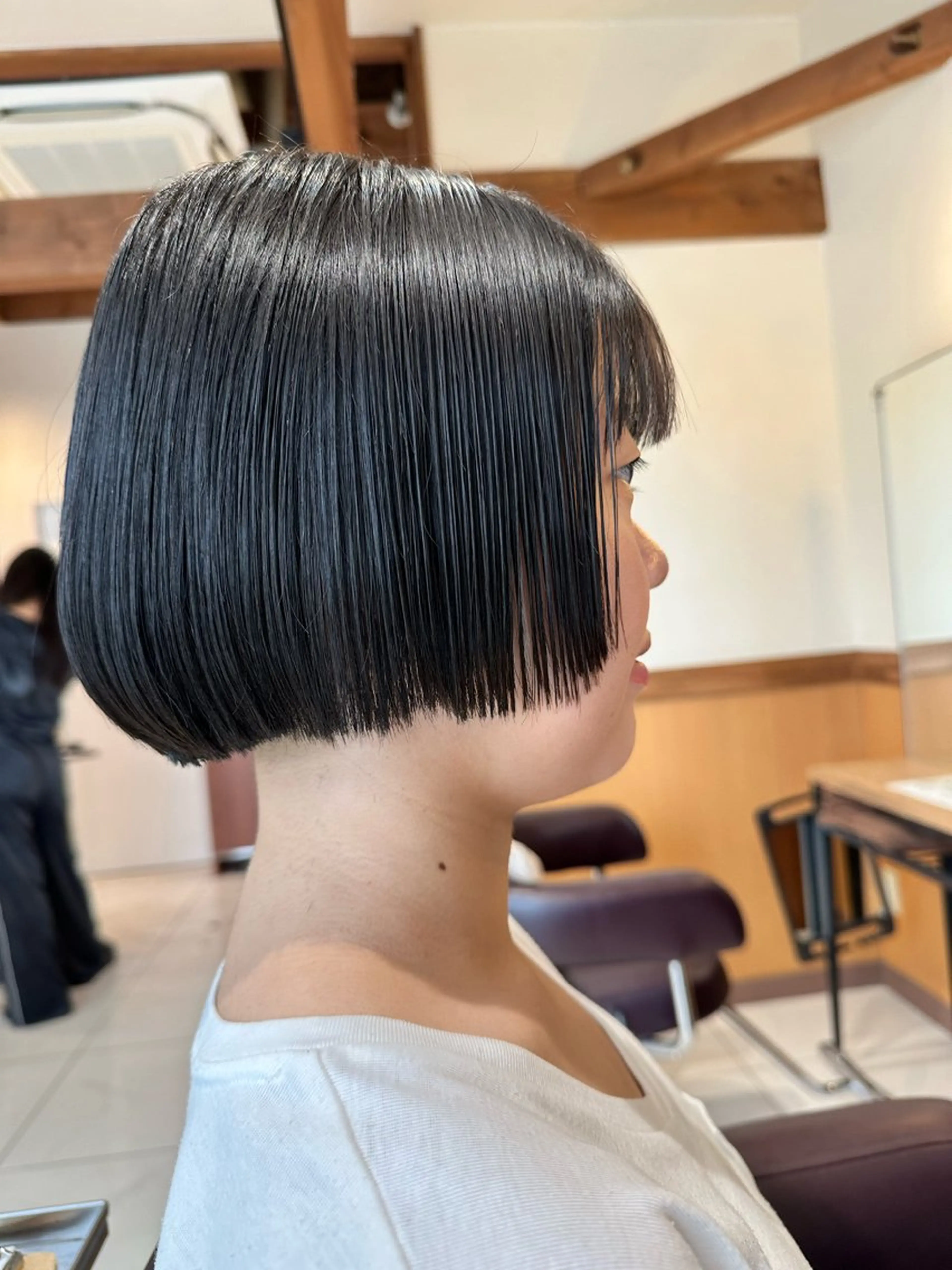 ショート ボブ カット 青山 祐一朗のヘアスタイル