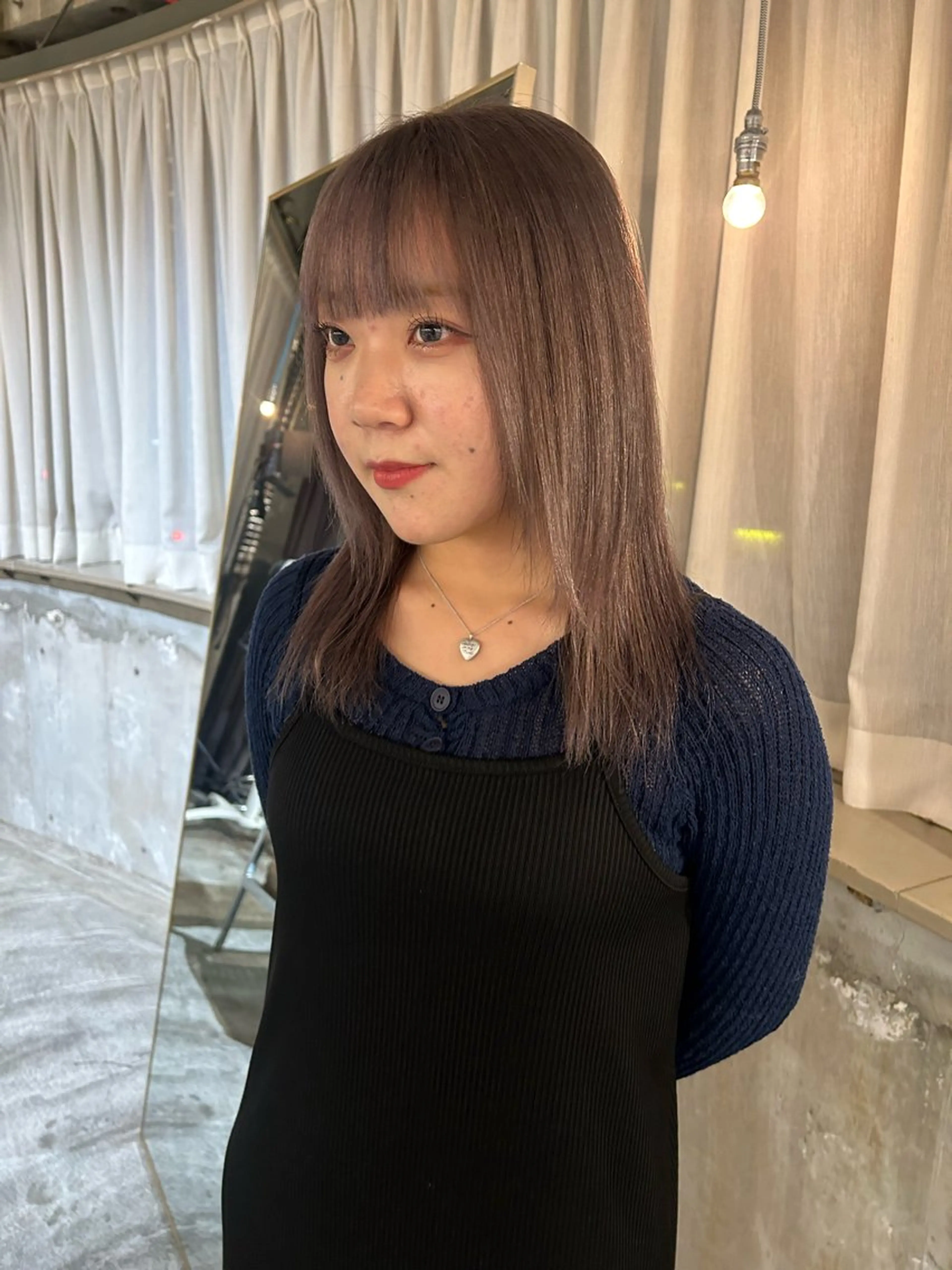 セミロング カラー グレージュ カット ヘアカラー 海外レイヤー /NAGISAのヘアスタイル