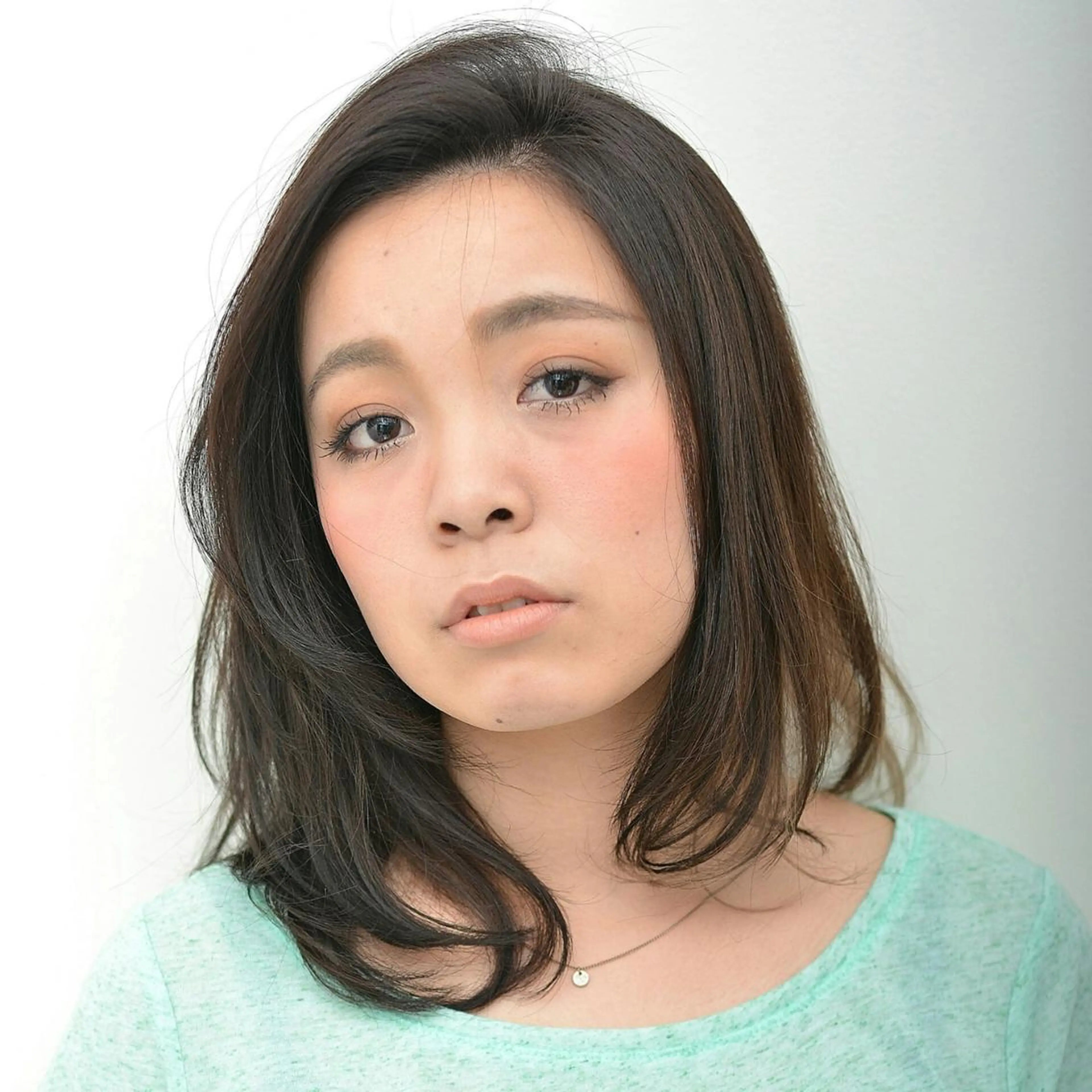 ミディアム セミロング カラー 野々山 直貴のヘアスタイル