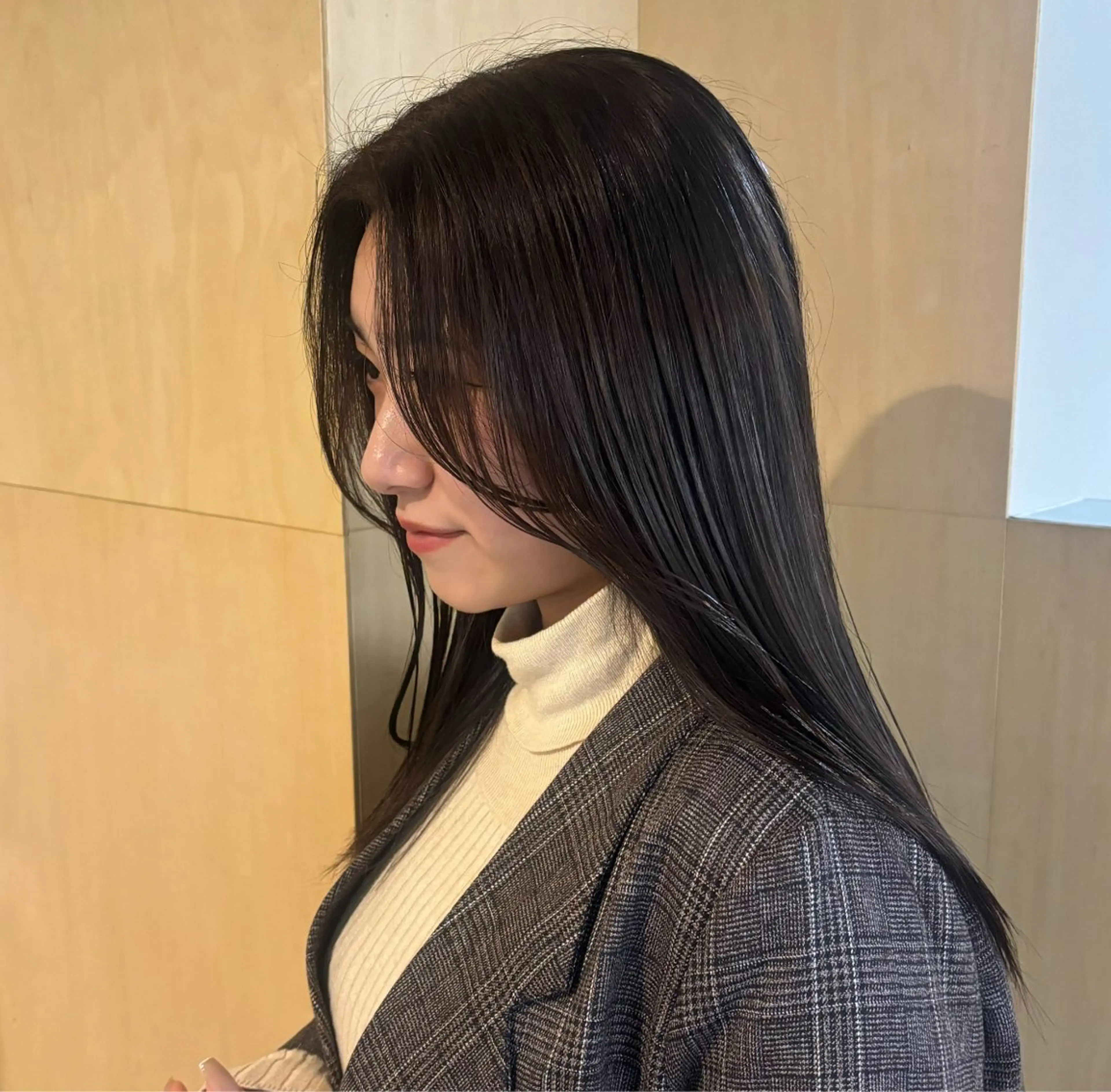 カラー ブリーチ ブラウンカラー ブリーチなしカラー オリーブブラウン cipre 桃和のヘアスタイル