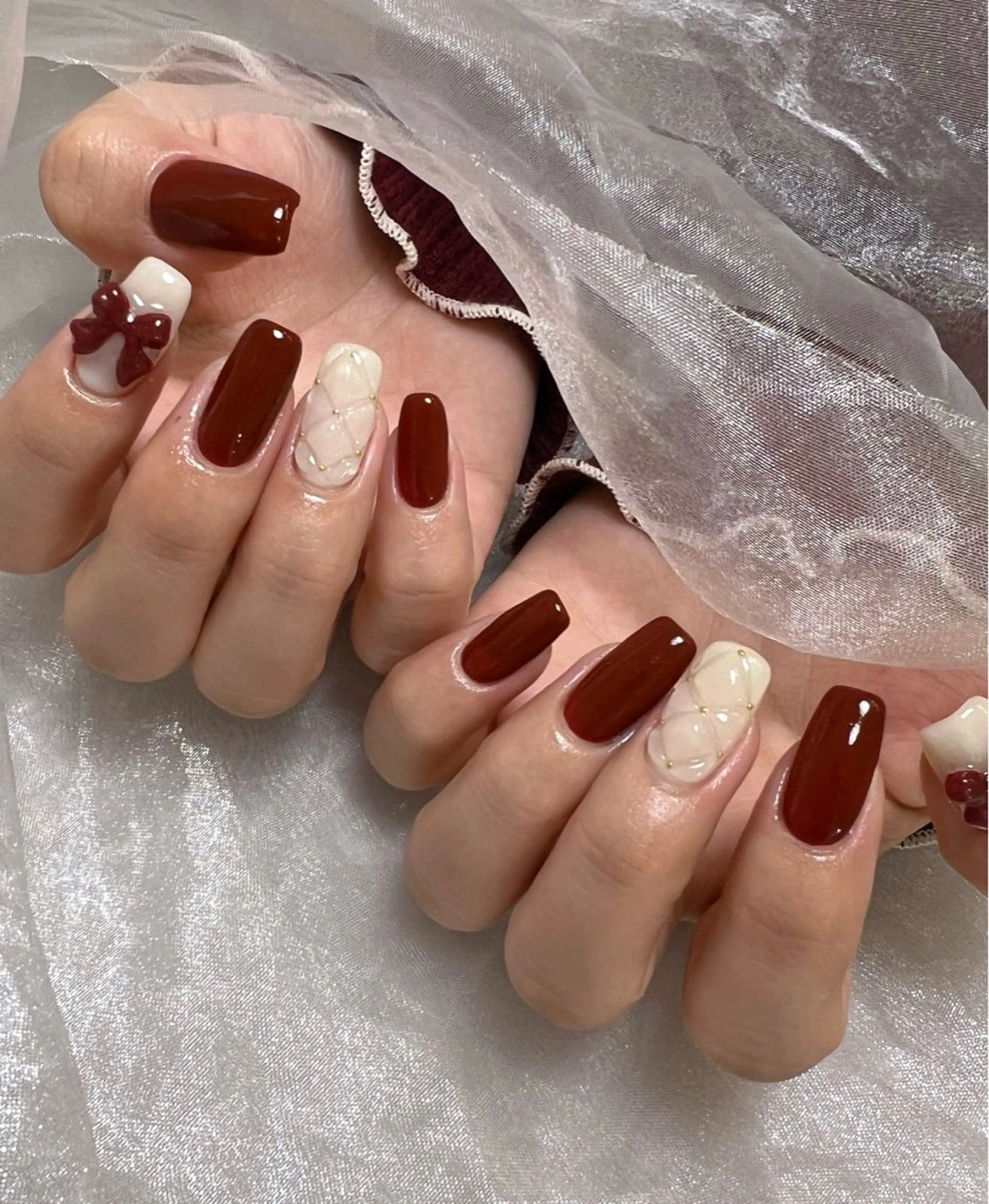 ネイル フットネイル ジェルネイル 韓国ネイル リボン 冬ネイル nail salon Lauleaのネイルデザイン