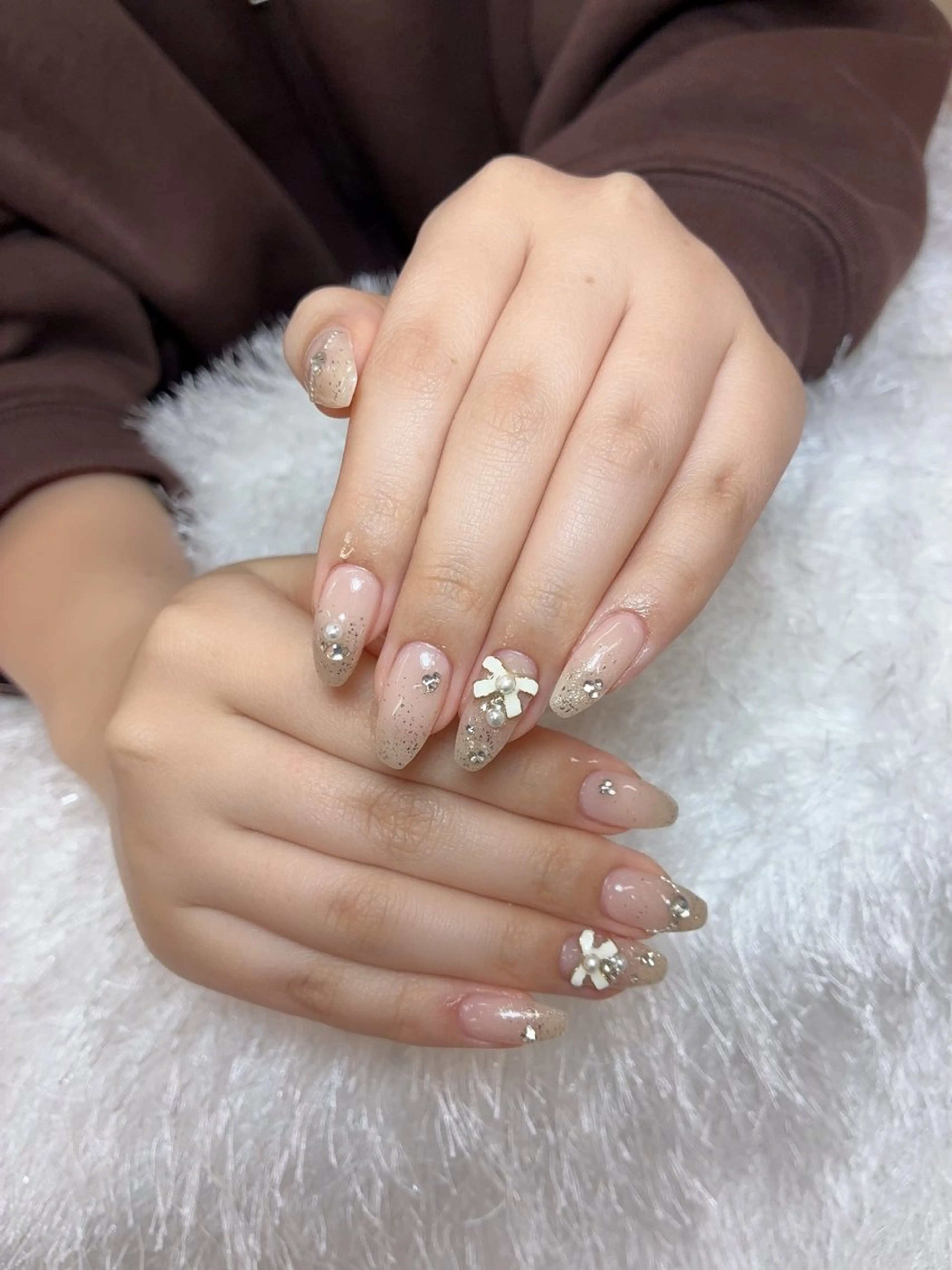 ネイル ハンドネイル 佐藤 依娜のネイルデザイン