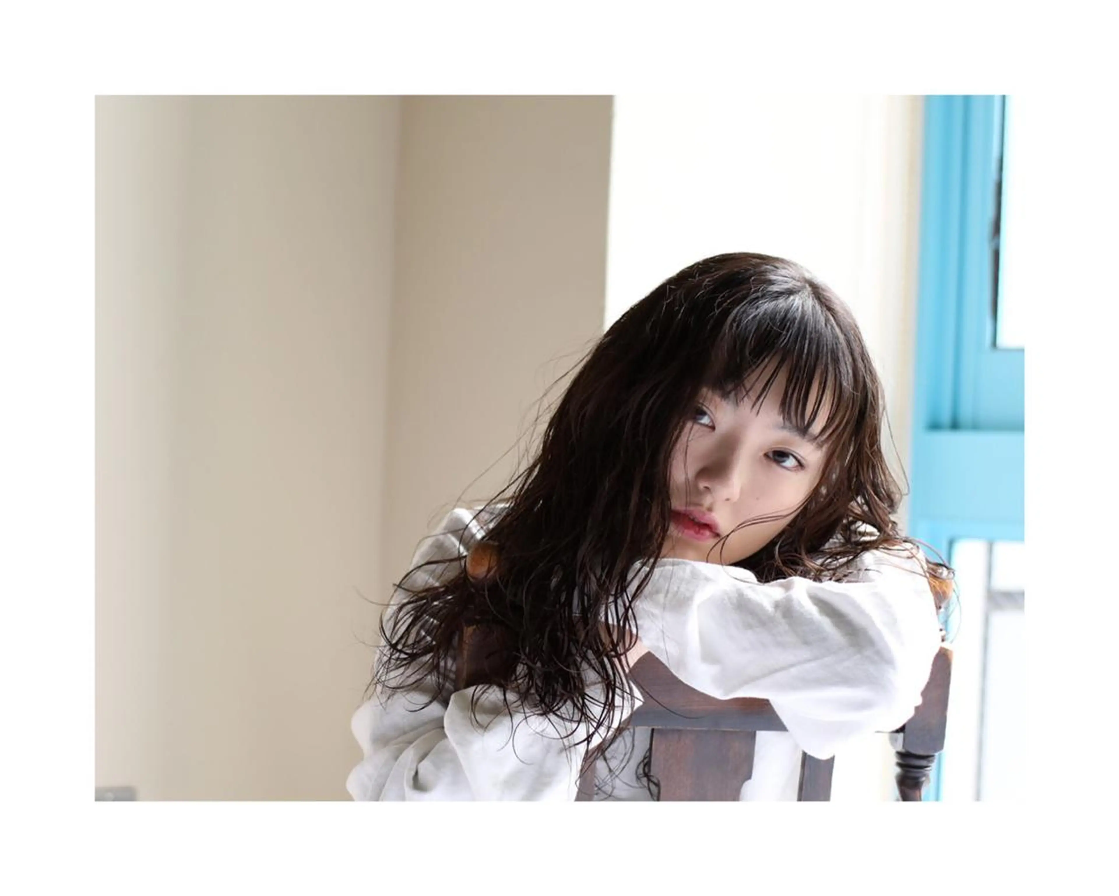 ロング カラー パーマ 三代 ゆりあのヘアスタイル