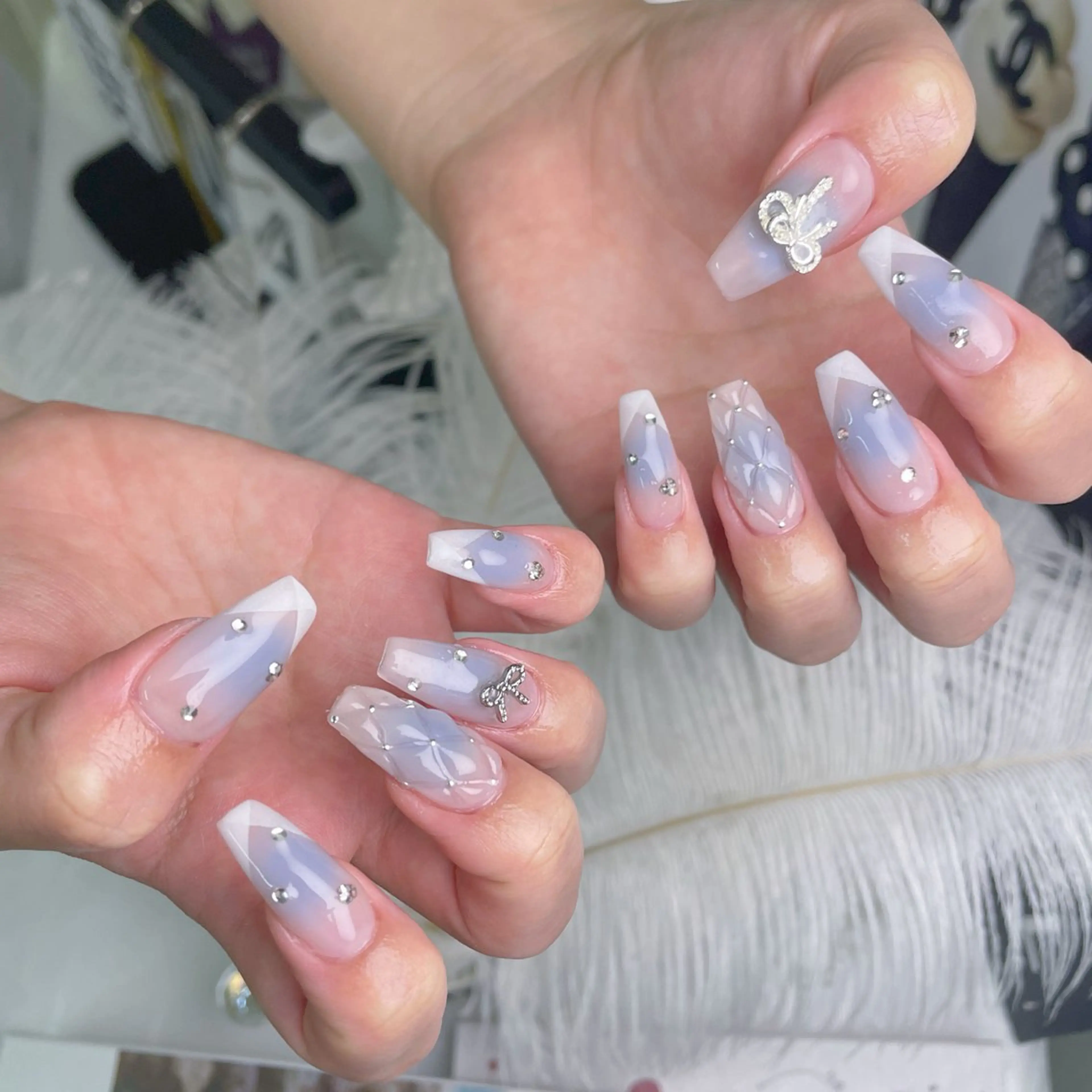 ネイル クリアネイル キラキラネイル ロングネイル マグネットネイル 夏ネイル ハンドネイル princess👑 木戸　唯のネイルデザイン