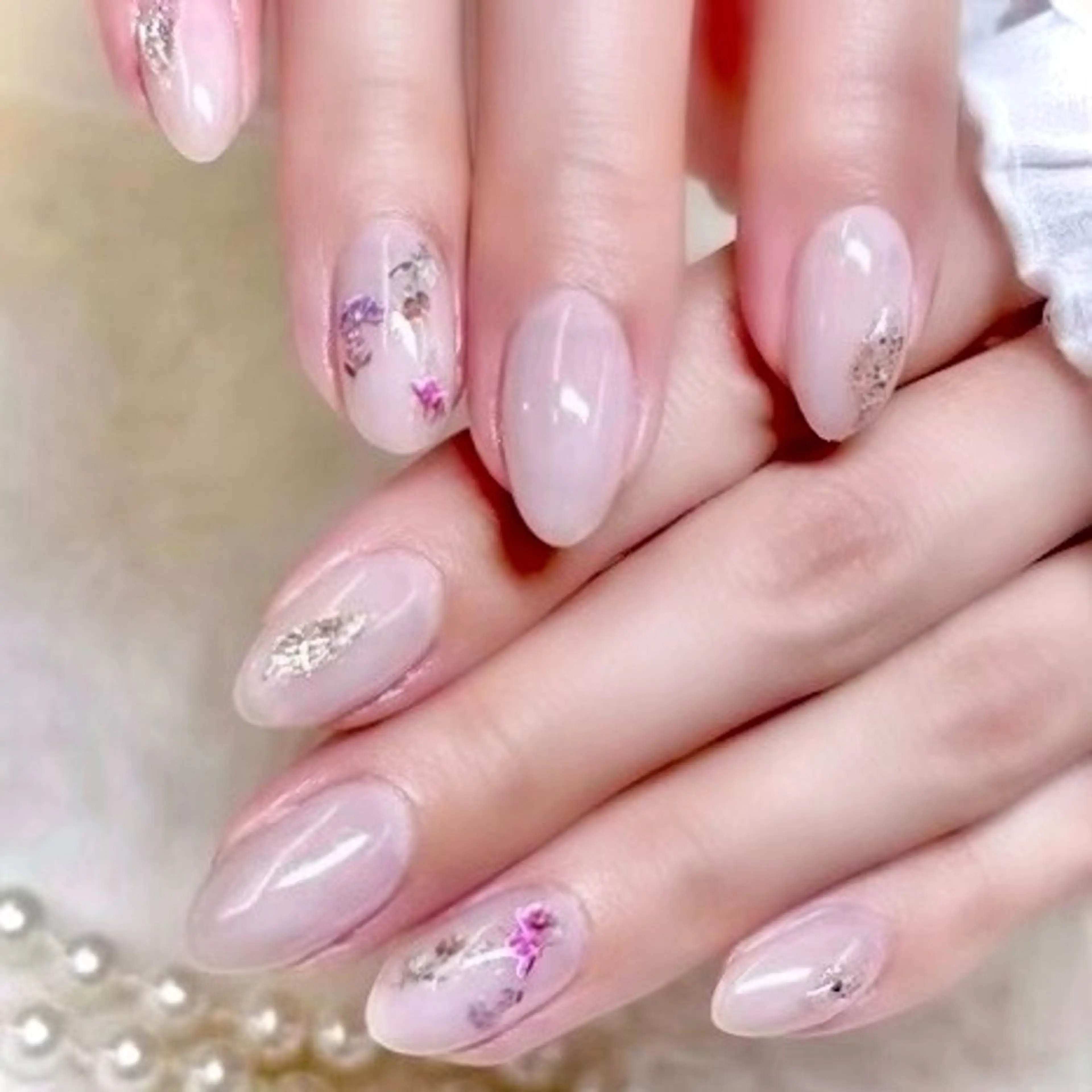 ネイル anju🌷 𓂃𓈒𓏸︎︎︎︎のネイルデザイン