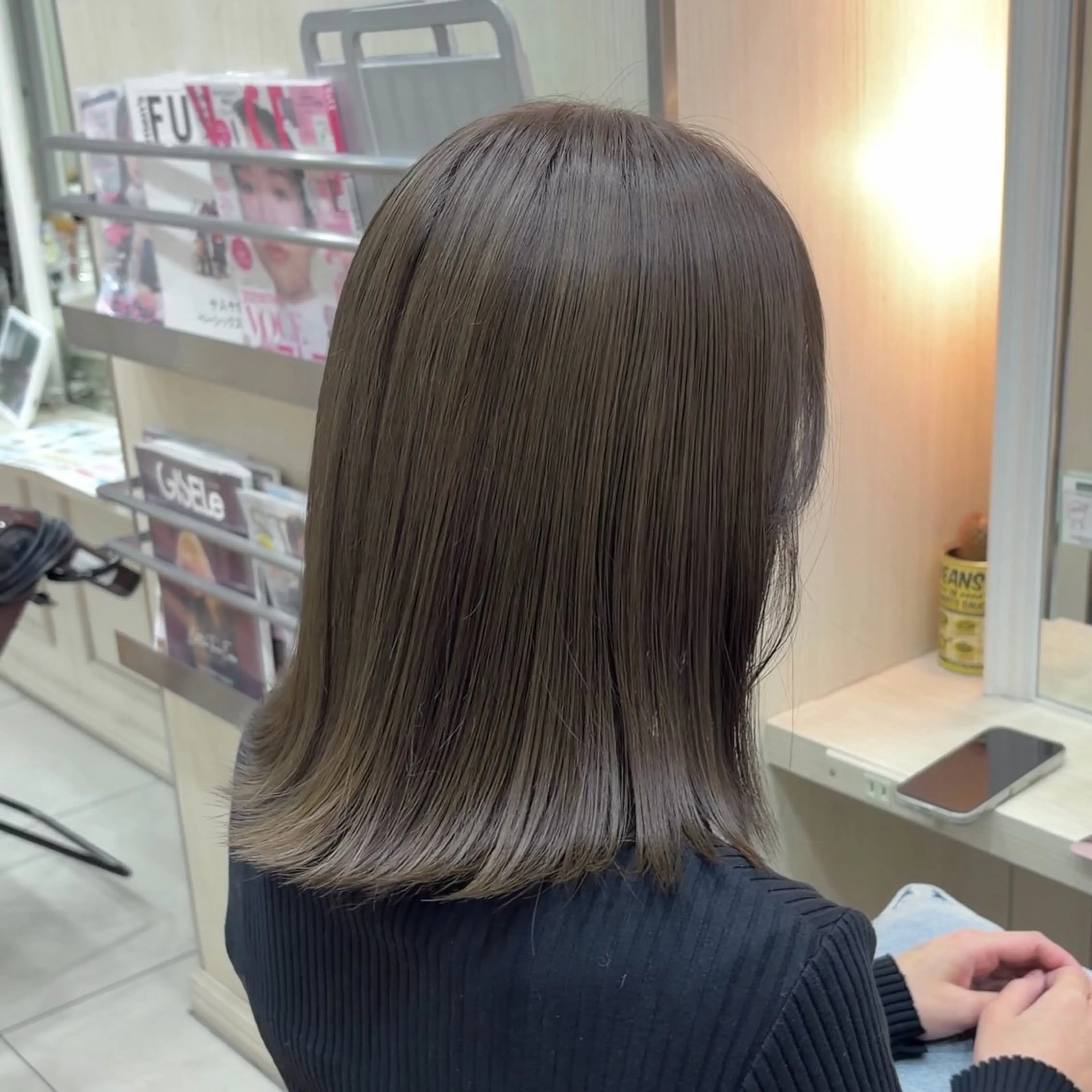 ミディアム カラー カット ヘアカラー トリートメント 横浜パーマ🌐メンズ 暖色カラーもえかのヘアスタイル