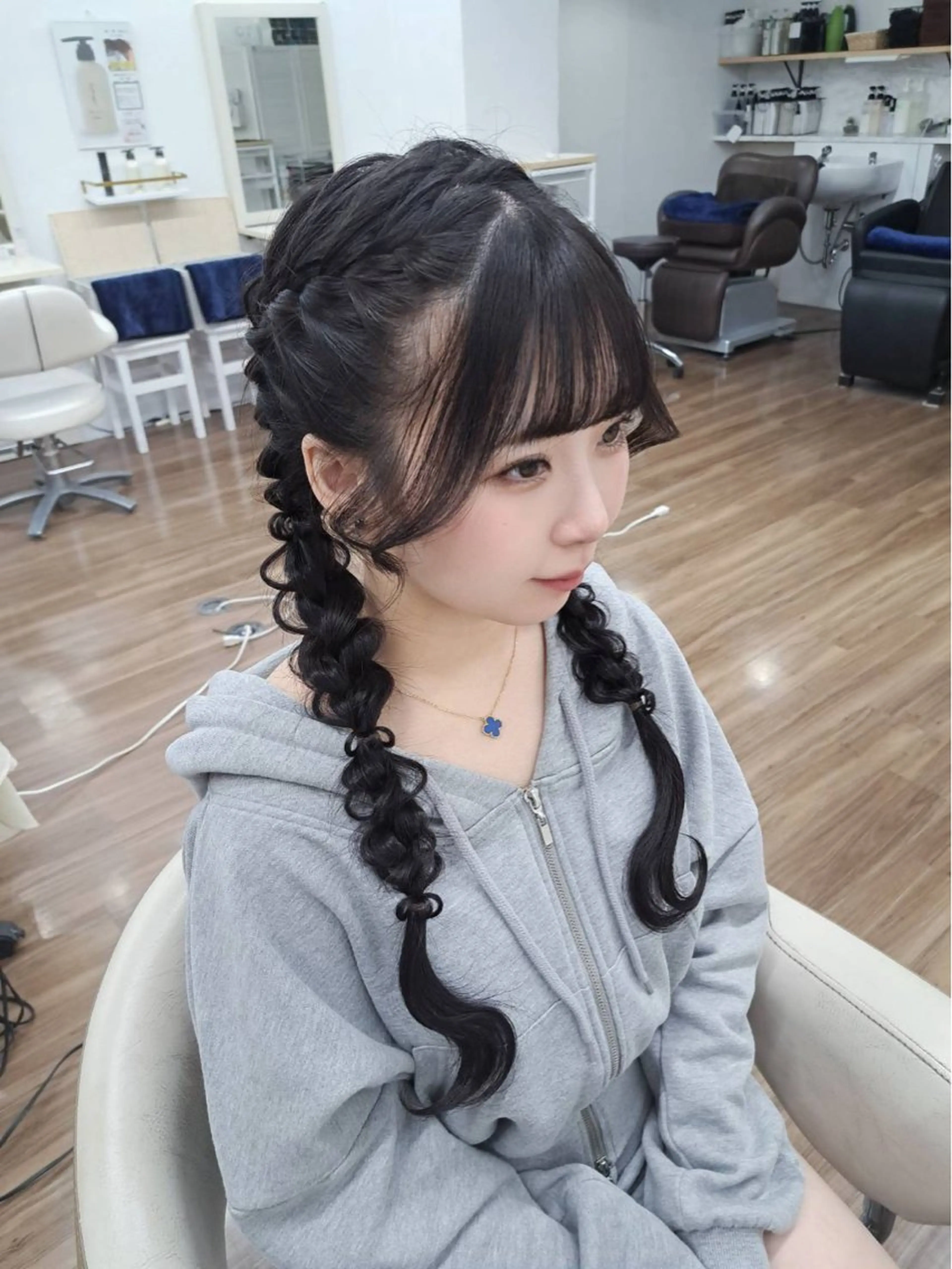 ロング ヘアアレンジ ツインテール ヘアセット GLOSS 心斎橋 山上のヘアスタイル