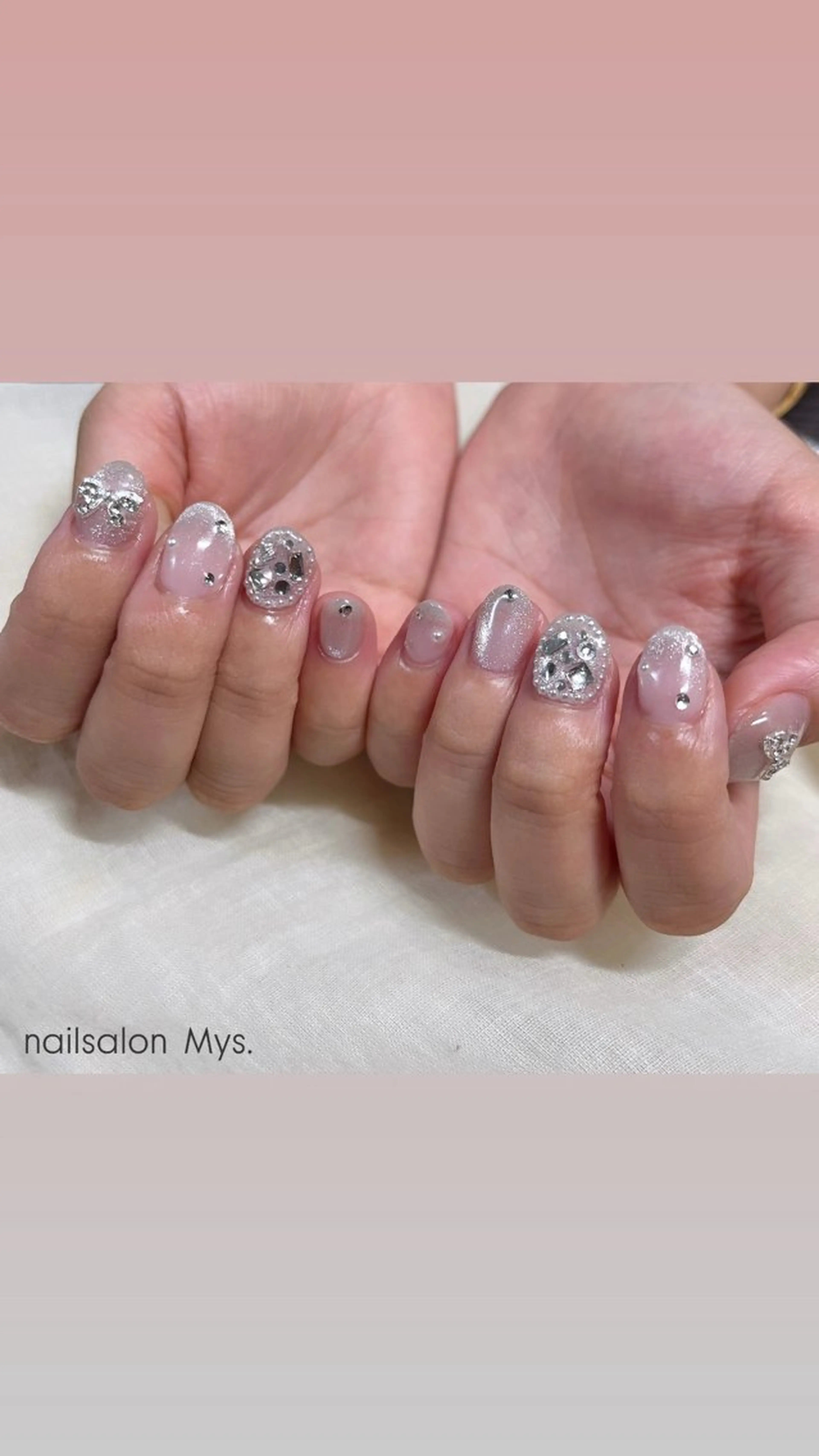 ミニモ限定*ワンカラー+パーツ•ストーン付け放題 オフ込み¥6500 +¥1100でマグネットやフラッシュラメに変更可能の写真