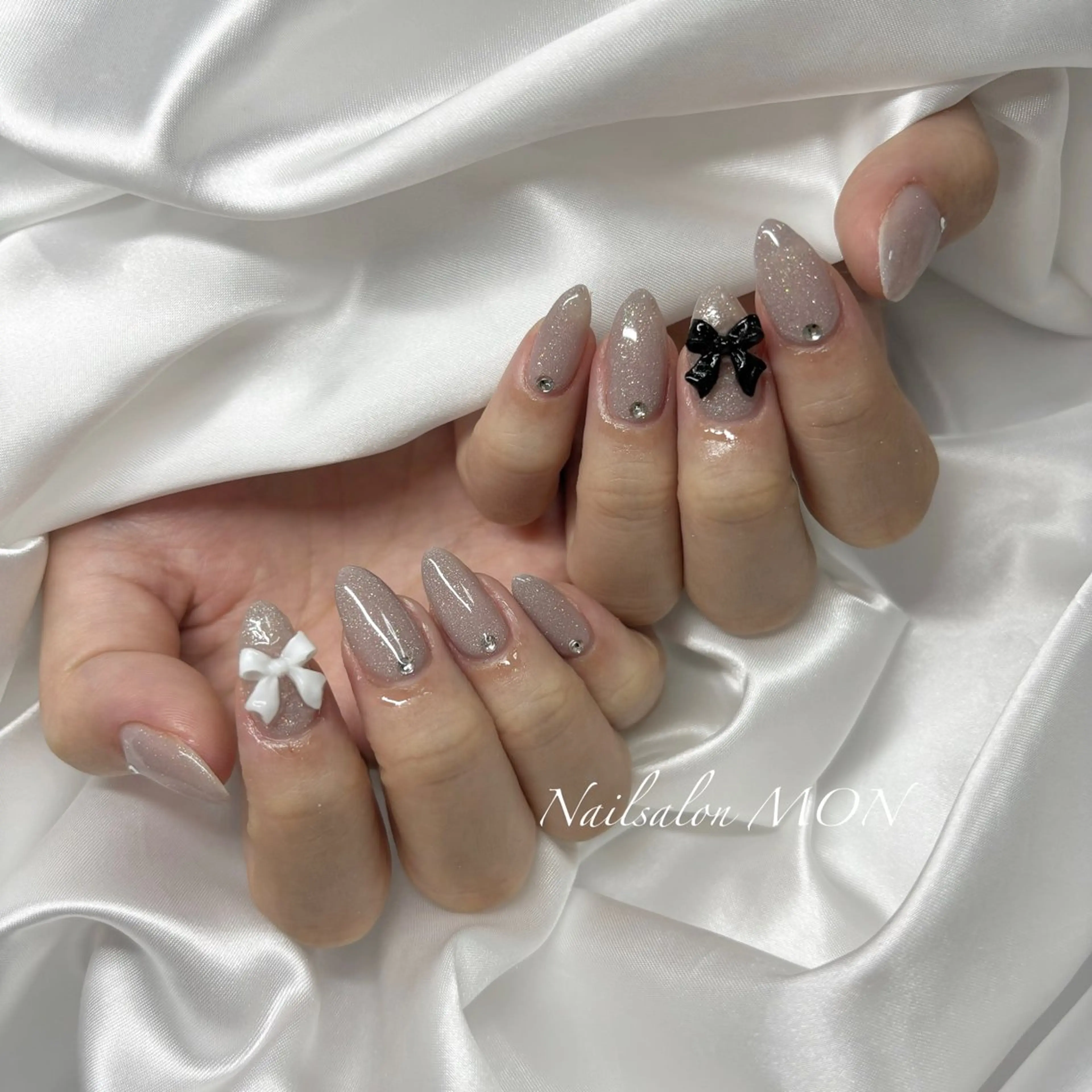 ネイル ストーンネイル ハンドネイル Nailsalon MONのネイルデザイン