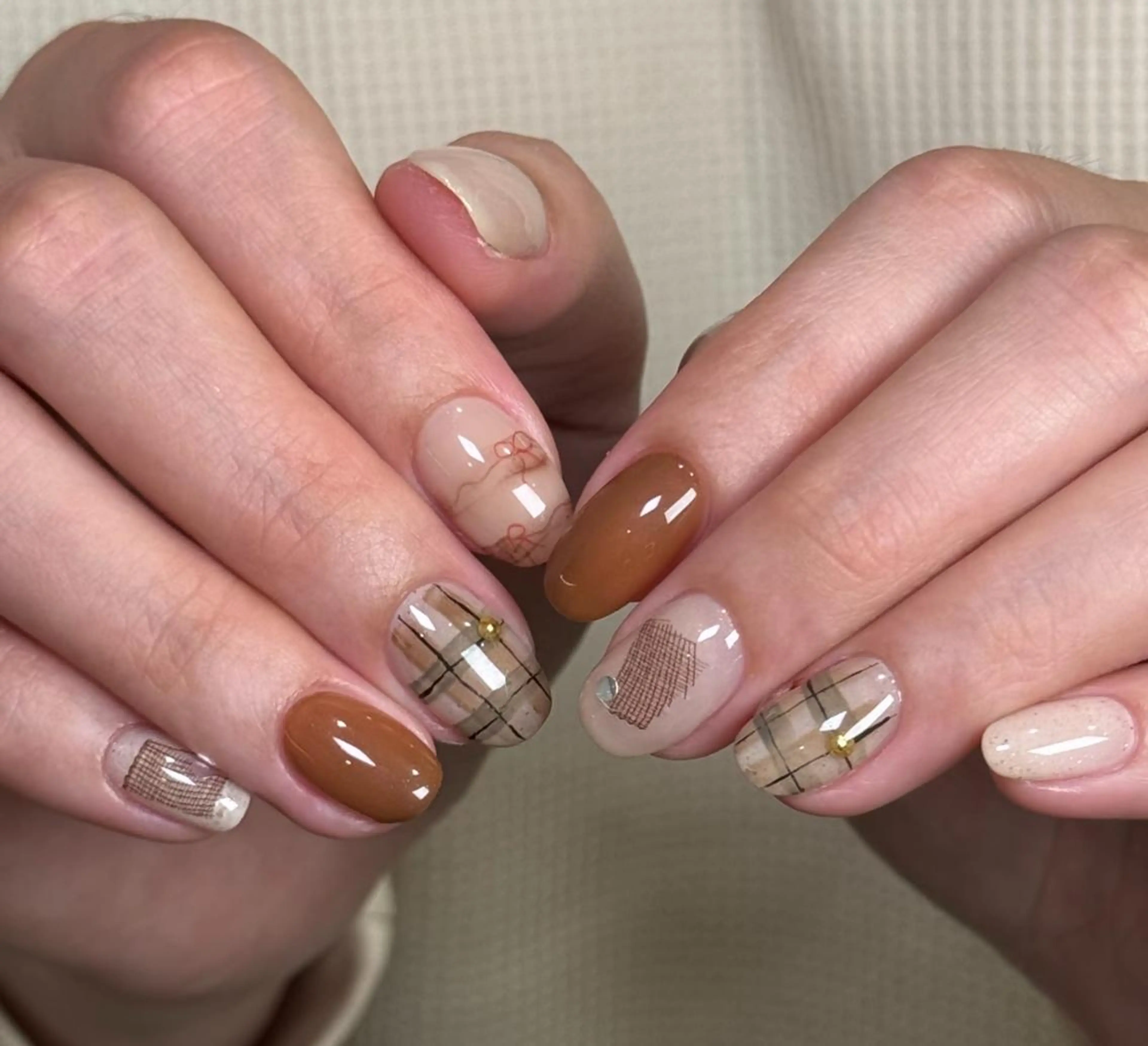 ネイル ハンドネイル 🎀 Ayaka_nailのネイルデザイン