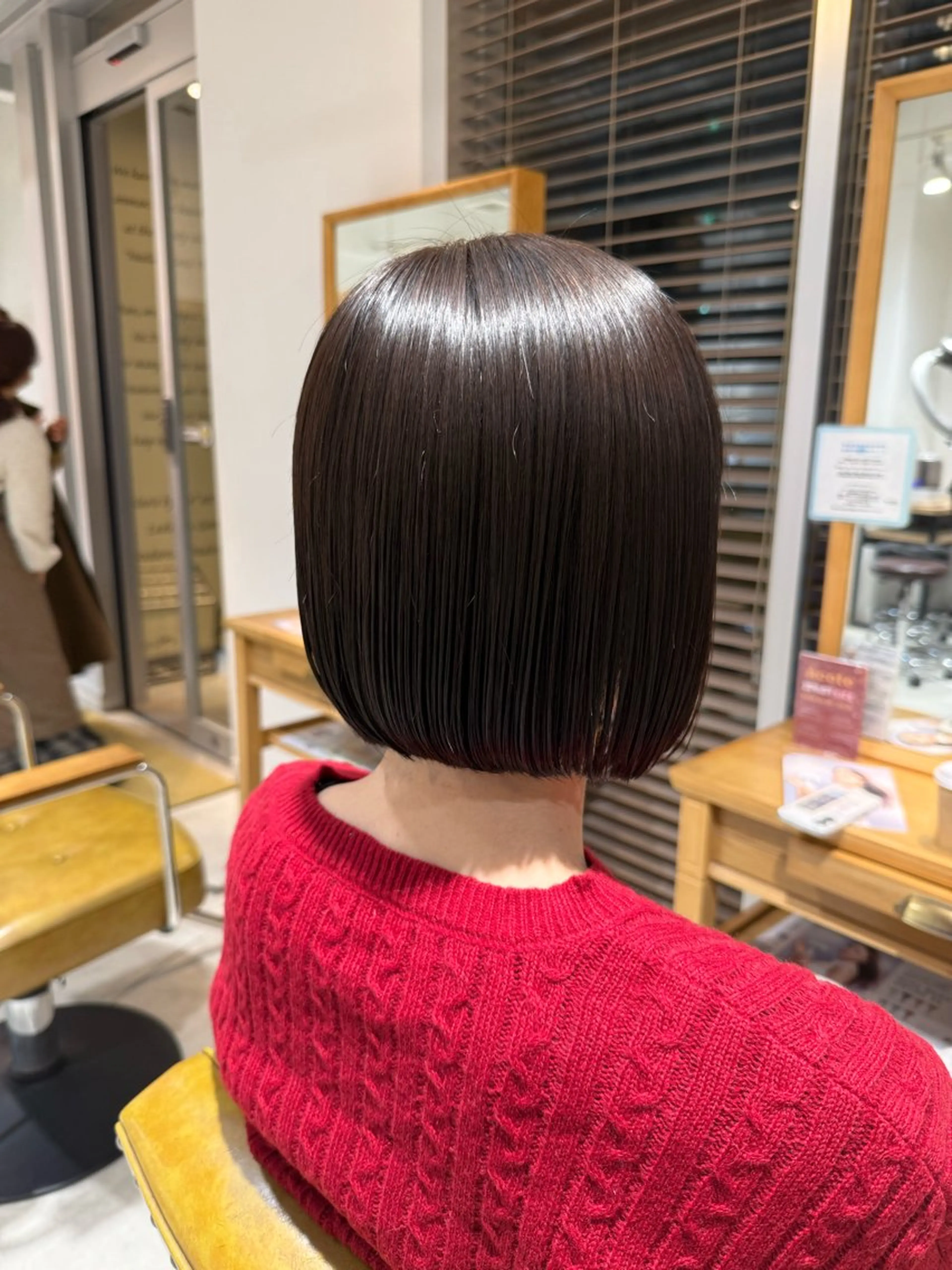 ショート カラー カット ヘアカラー トリートメント 鈴木弥月/大人ボブ× 透明感カラーのヘアスタイル