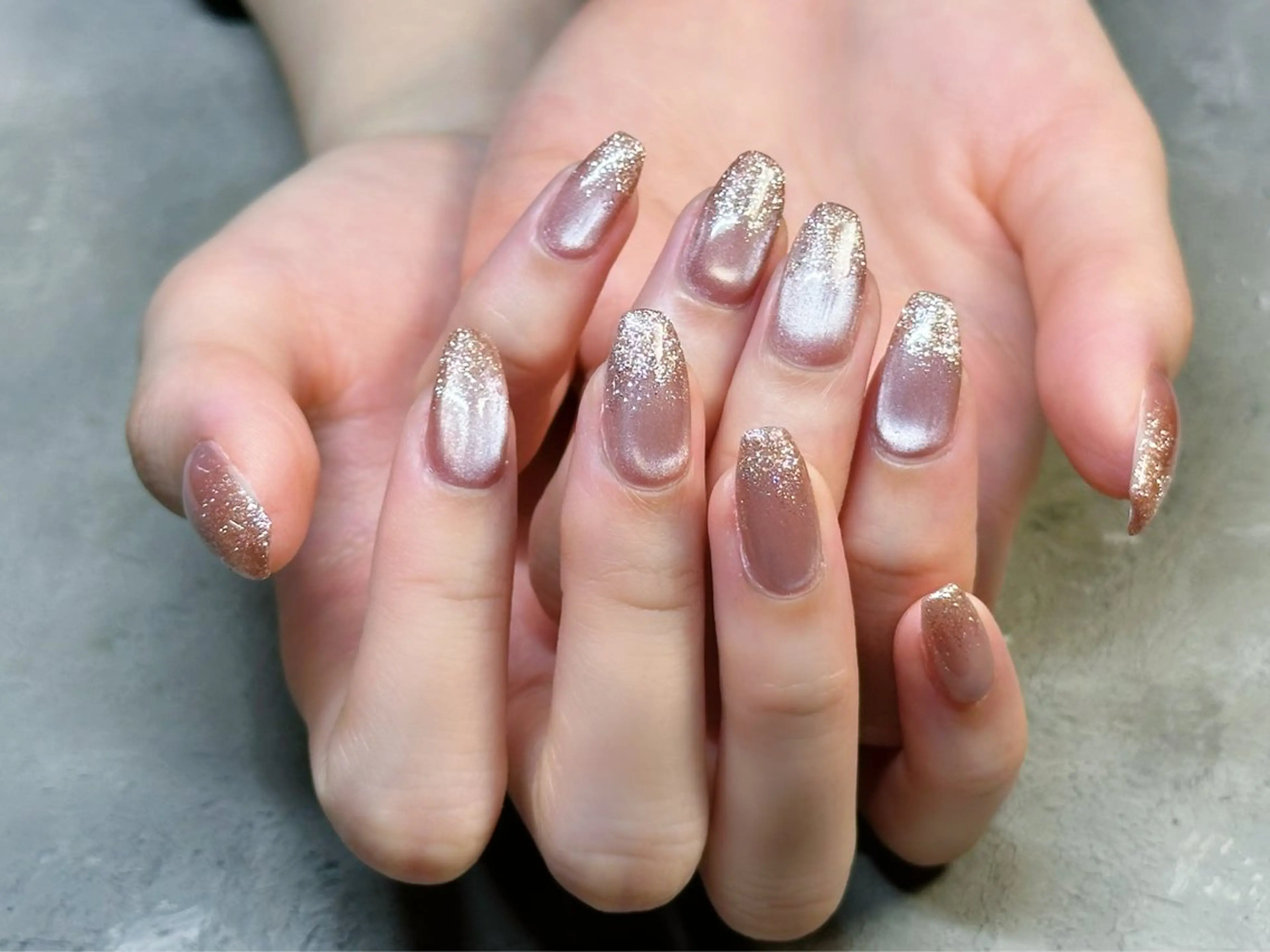 ネイル フラッシュネイル キラキラネイル ラメ(グリッター) ラメグラデーション マグネットネイル ハンドネイル Éclat~エクラ~ Mizukiのネイルデザイン