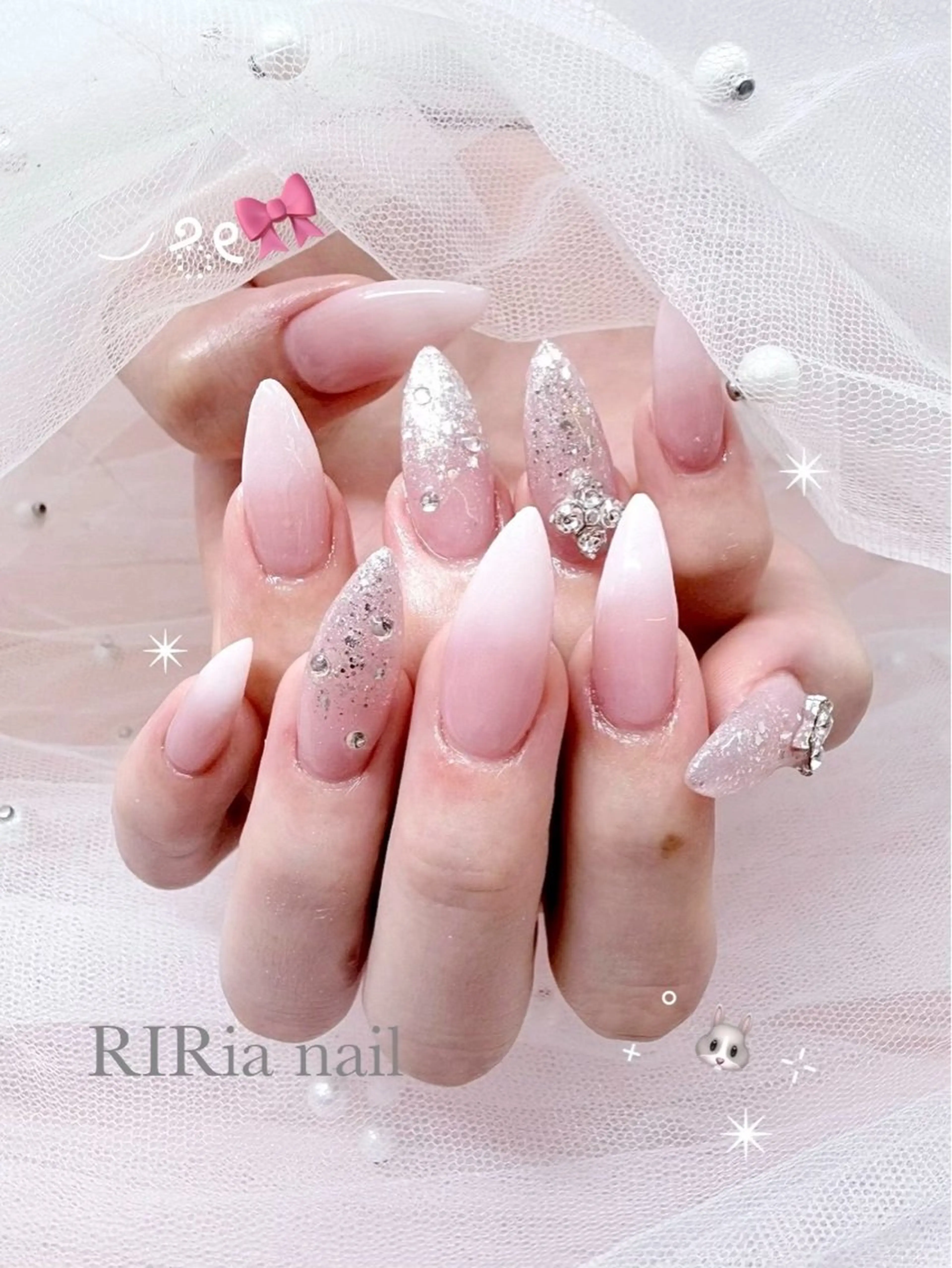 ネイル グラデーション キラキラネイル ラメ(グリッター) ピンク ホワイト ハンドネイル 🎀RIRia nail🎀のネイルデザイン