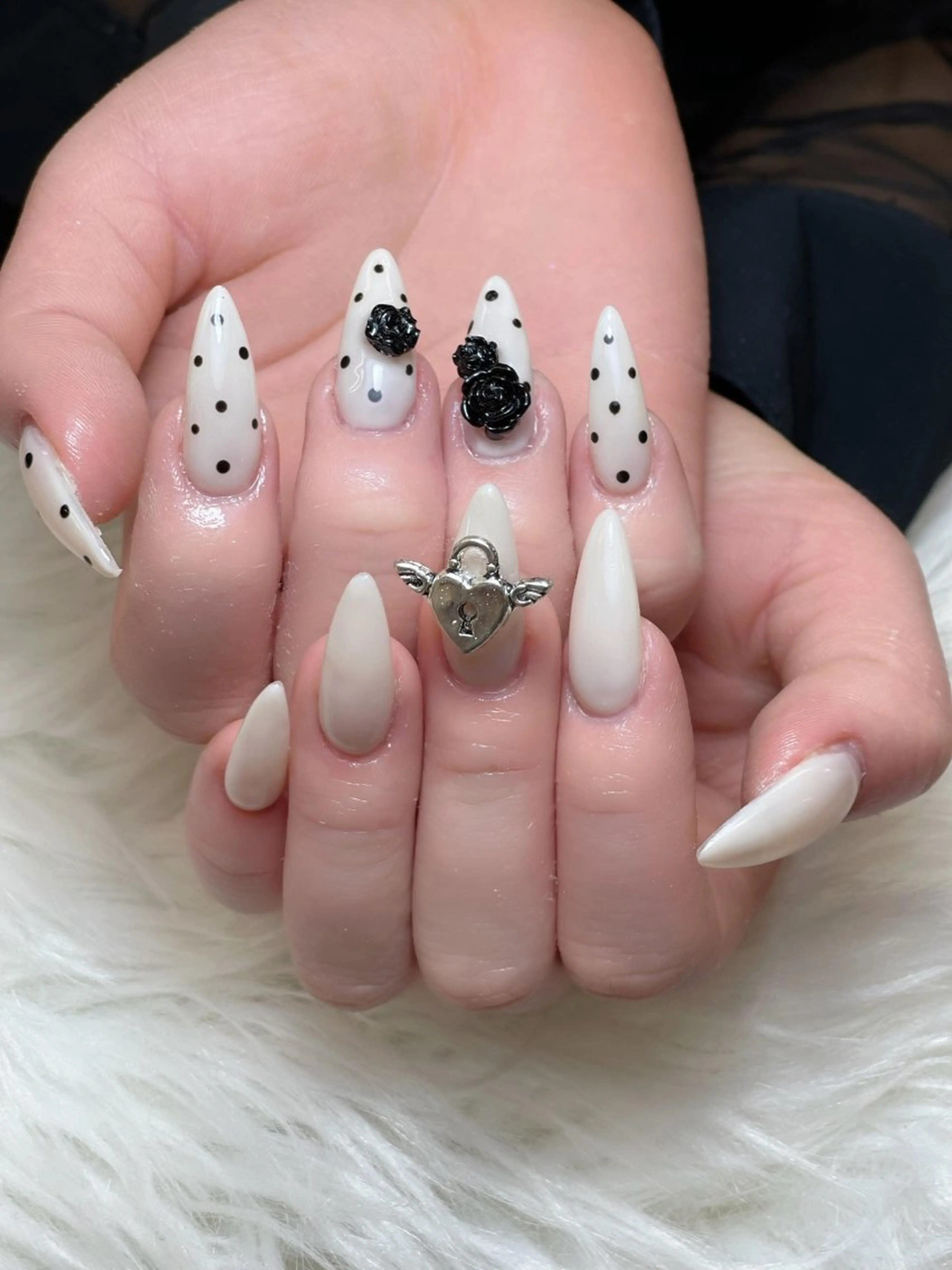 ネイル ハンドネイル ハンドケア Anh Nail 歌舞伎町のネイルデザイン